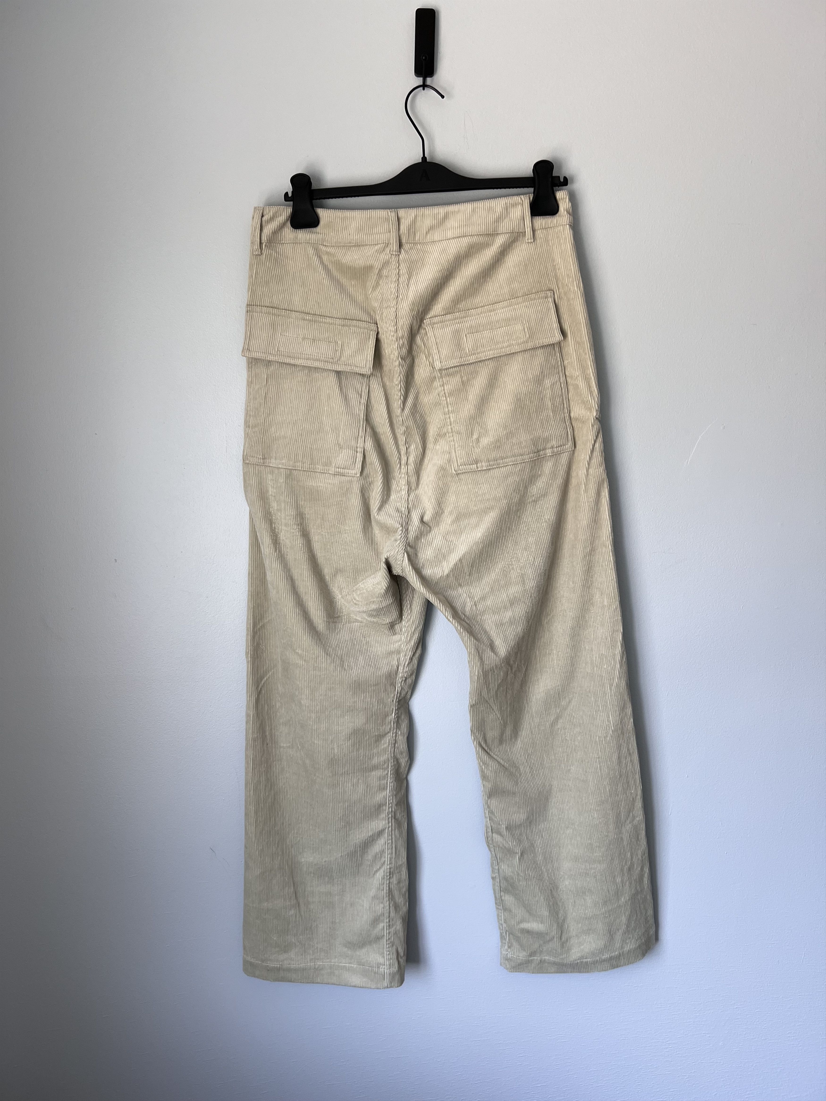 Rick Owens Drkshdw Rick Owens DRKSHDW Corduroy Cargo Trousers in Pearl Size US 32 / EU 48 - 4 Thumbnail