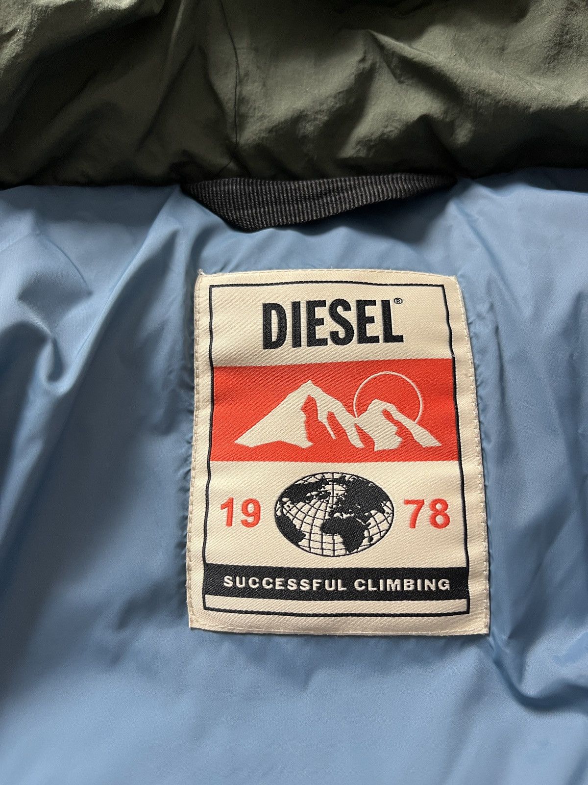 Diesel DDP Diesel W-Rolf Down Puffer Jacket Size Large Size US L / EU 52-54 / 3 - 7 Thumbnail