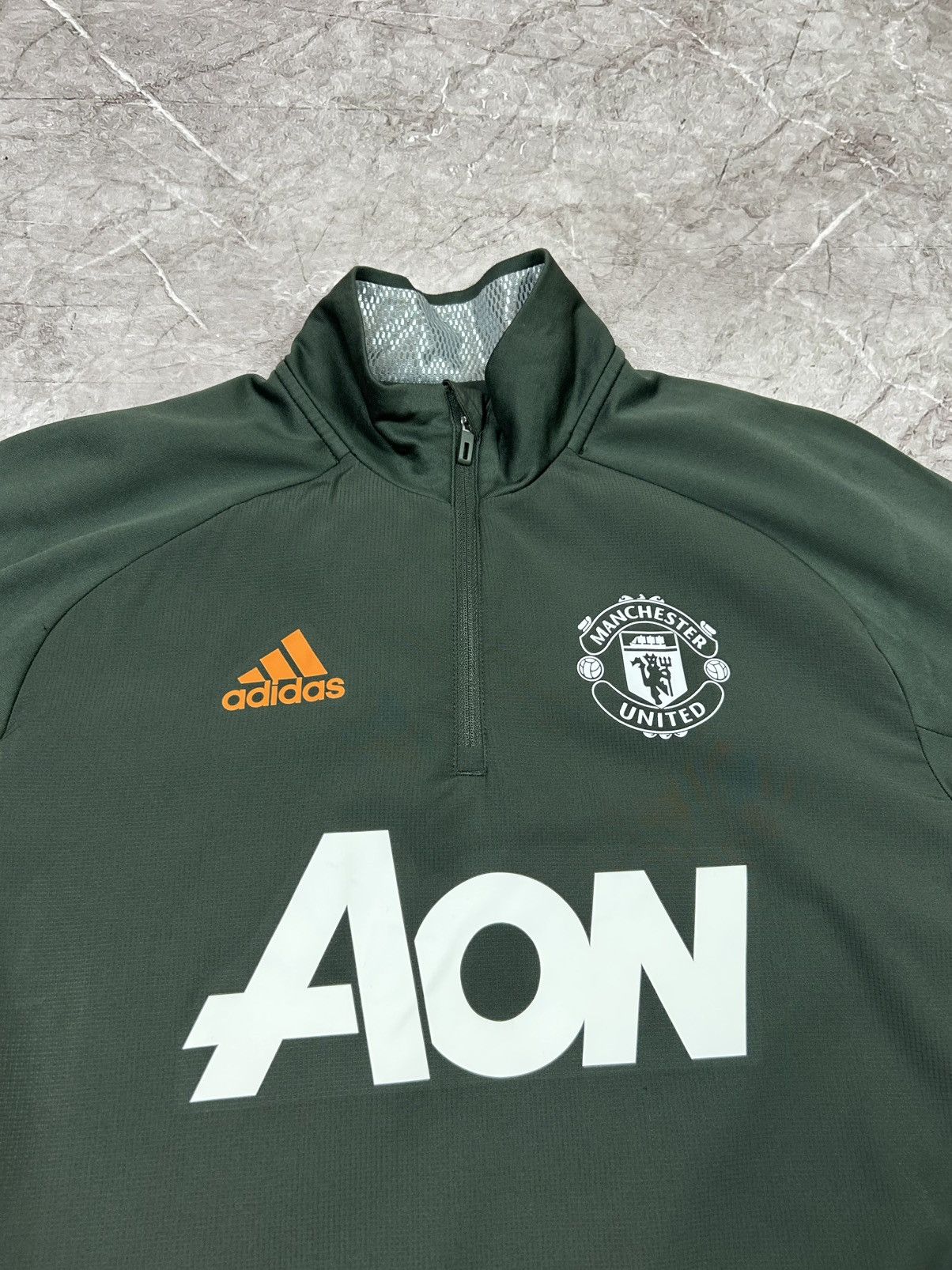 Adidas •Adidas Manchester United Long sleeve 61 Training jersey Size US M / EU 48-50 / 2 - 12 Thumbnail
