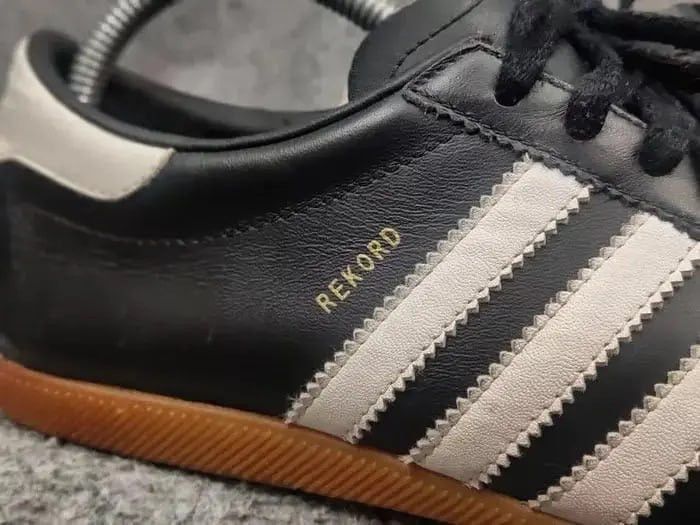 Adidas Vintage Adidas Originals Rekord Black Leather Sneaker Y2K Size US 6 / EU 39 - 13 Thumbnail