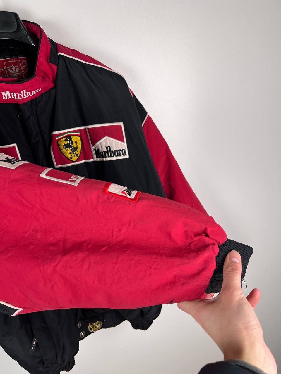 Ferrari Ferrari Marlboro Vodafone jacket size XL Size US XL / EU 56 / 4 - 7 Thumbnail