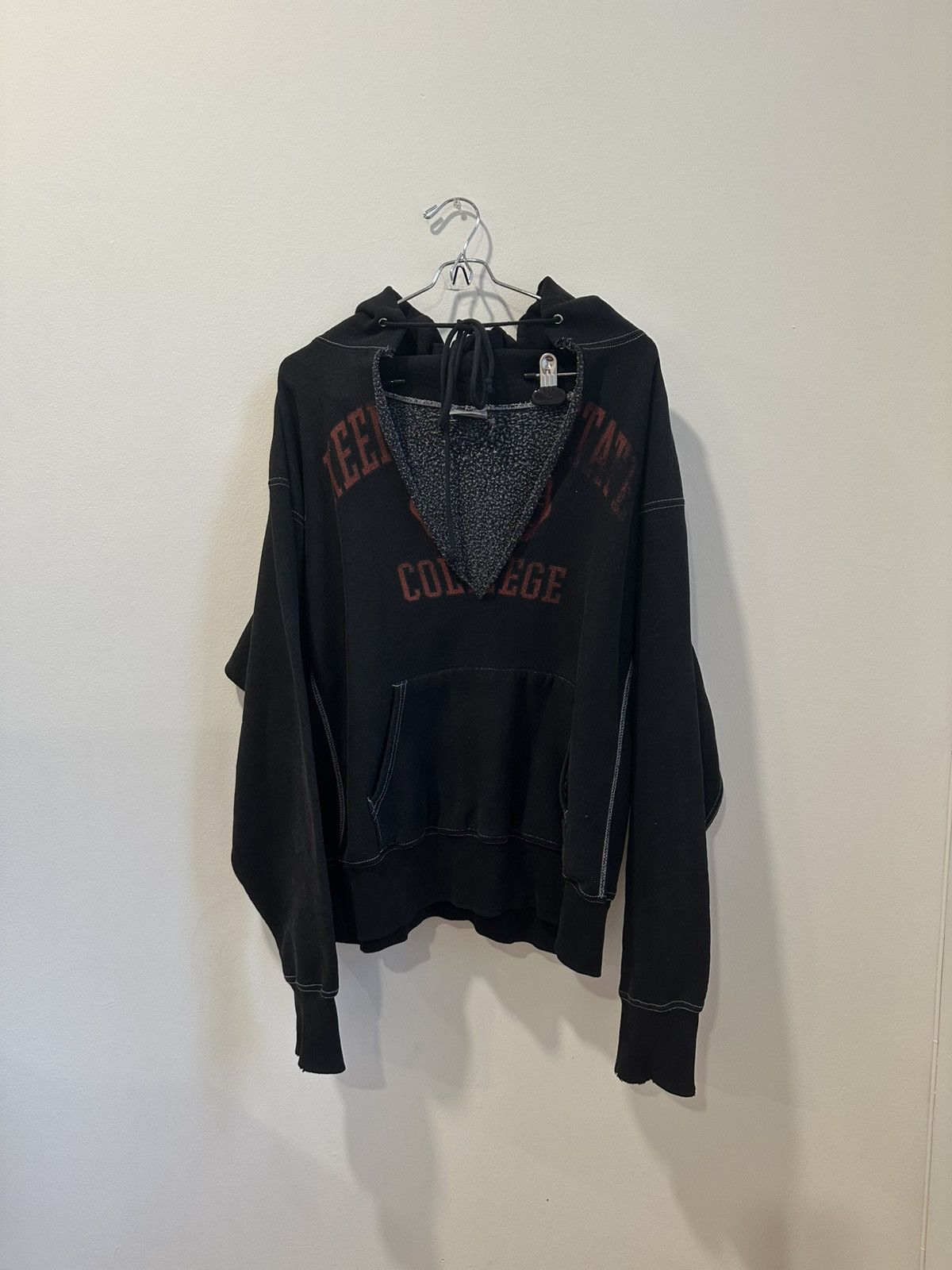 Vintage very destroyed hoodie 90s Size US L / EU 52-54 / 3 - 3 Thumbnail
