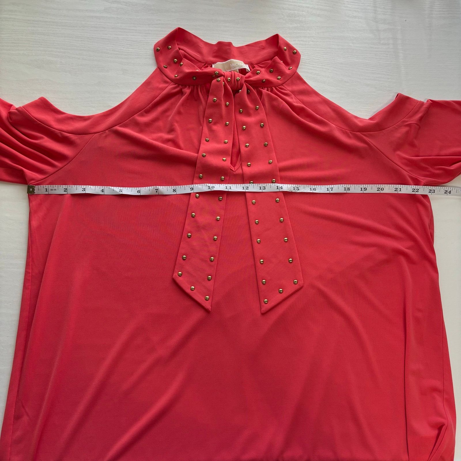 Michael Kors MICHAEL Michael Kors Cold-shoulder Tie-neck Coral Blouse XL Size XL / US 12-14 / IT 48-50 - 9 Thumbnail