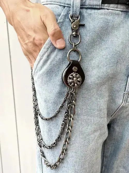 Jewelry Skulls Head Triple Layers Key Chains Size ONE SIZE - 1 Thumbnail