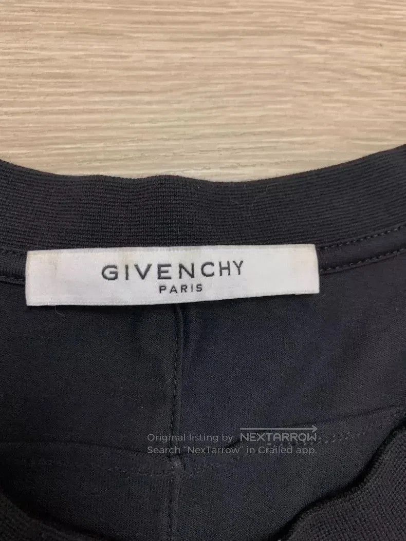 Givenchy givenchy shark graphic short sleeve t. Size US L / EU 52-54 / 3 - 3 Thumbnail