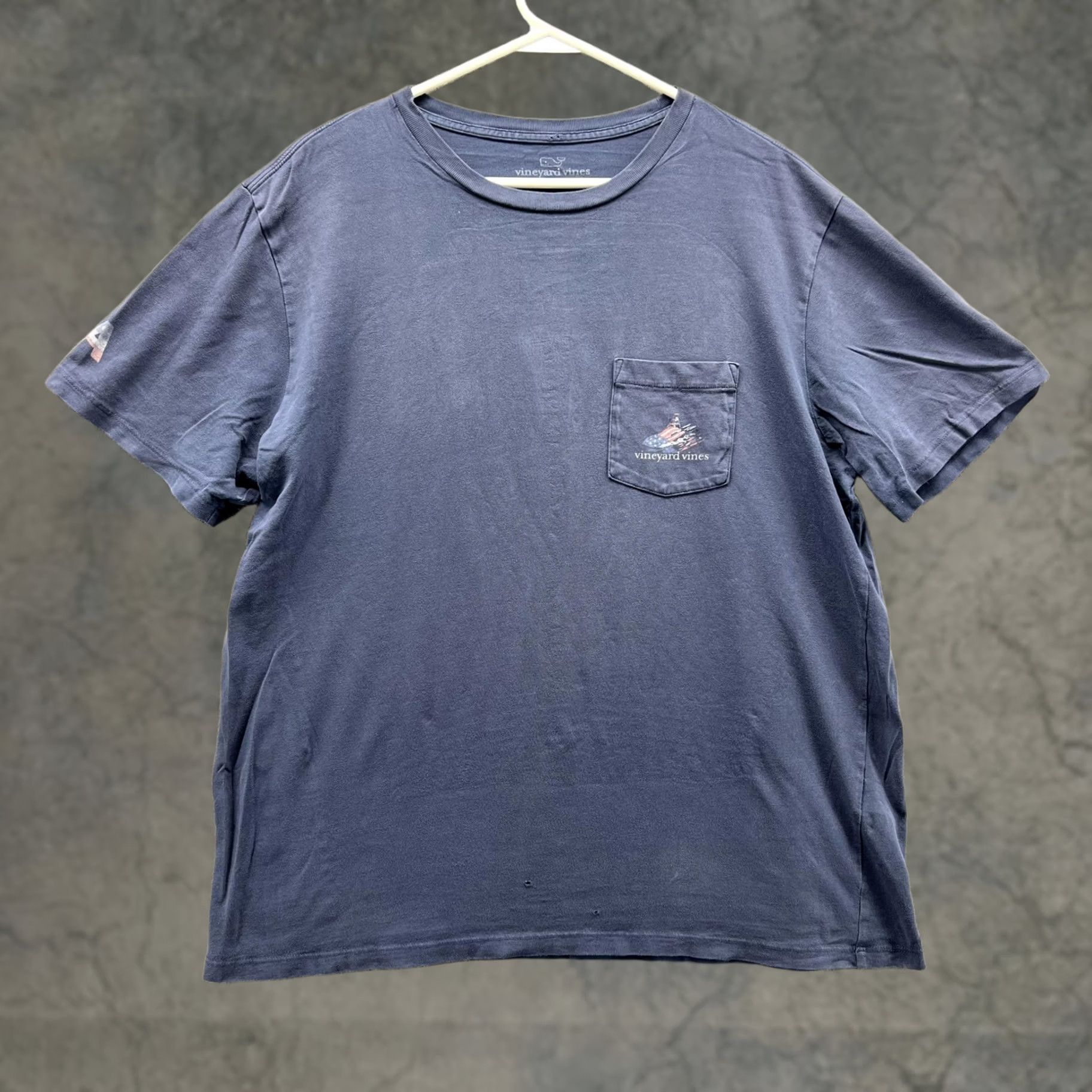 Vineyard Vines Vineyard Vines Shirt Mens Large Blue Pocket Boat Graphic USA Flag Tee Vintage Size US L / EU 52-54 / 3 - 1 Thumbnail