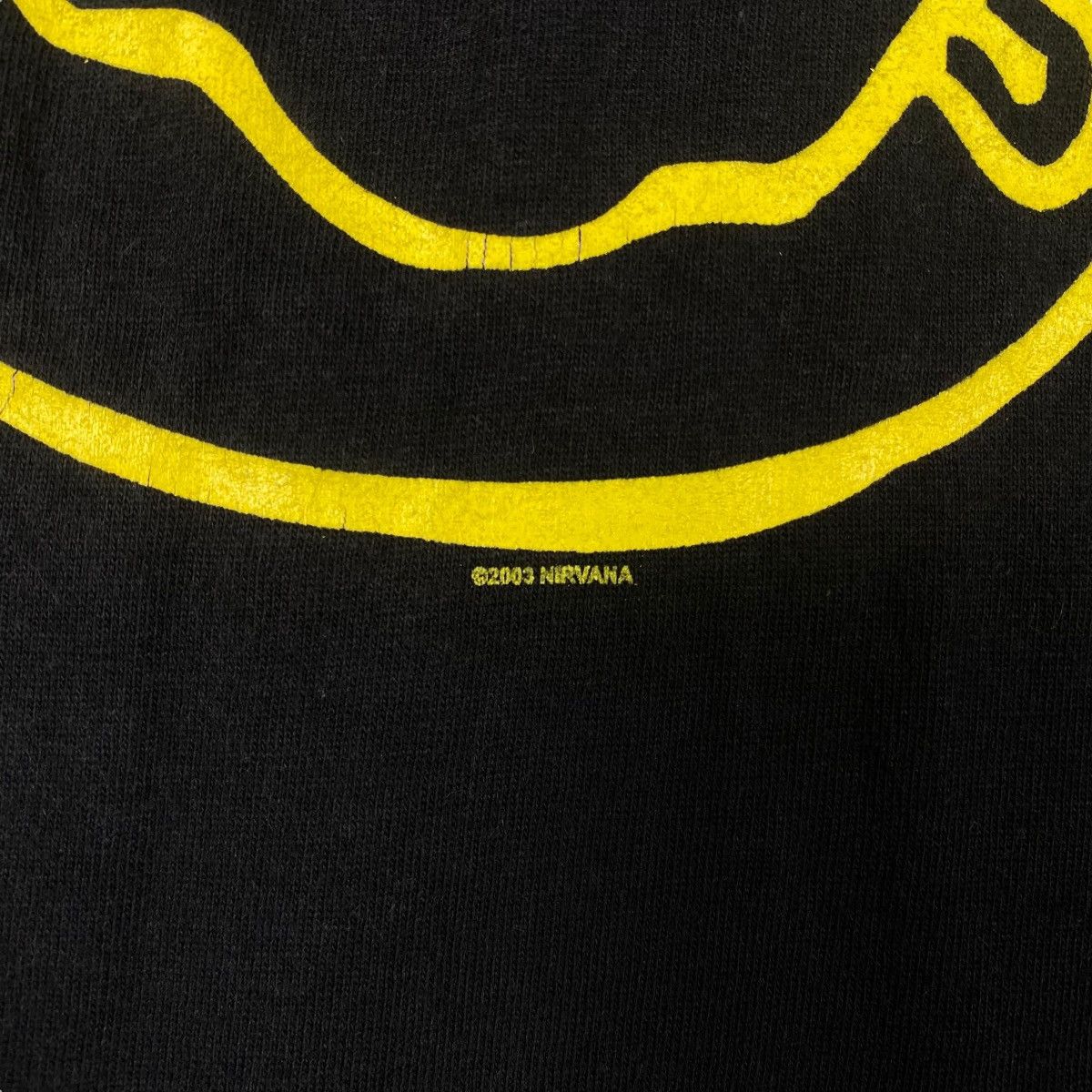 Band Tees × Nirvana × Vintage Vintage 00's NIRVANA Smiley Face Grunge Band Tee Shirt Size US L / EU 52-54 / 3 - 4 Thumbnail