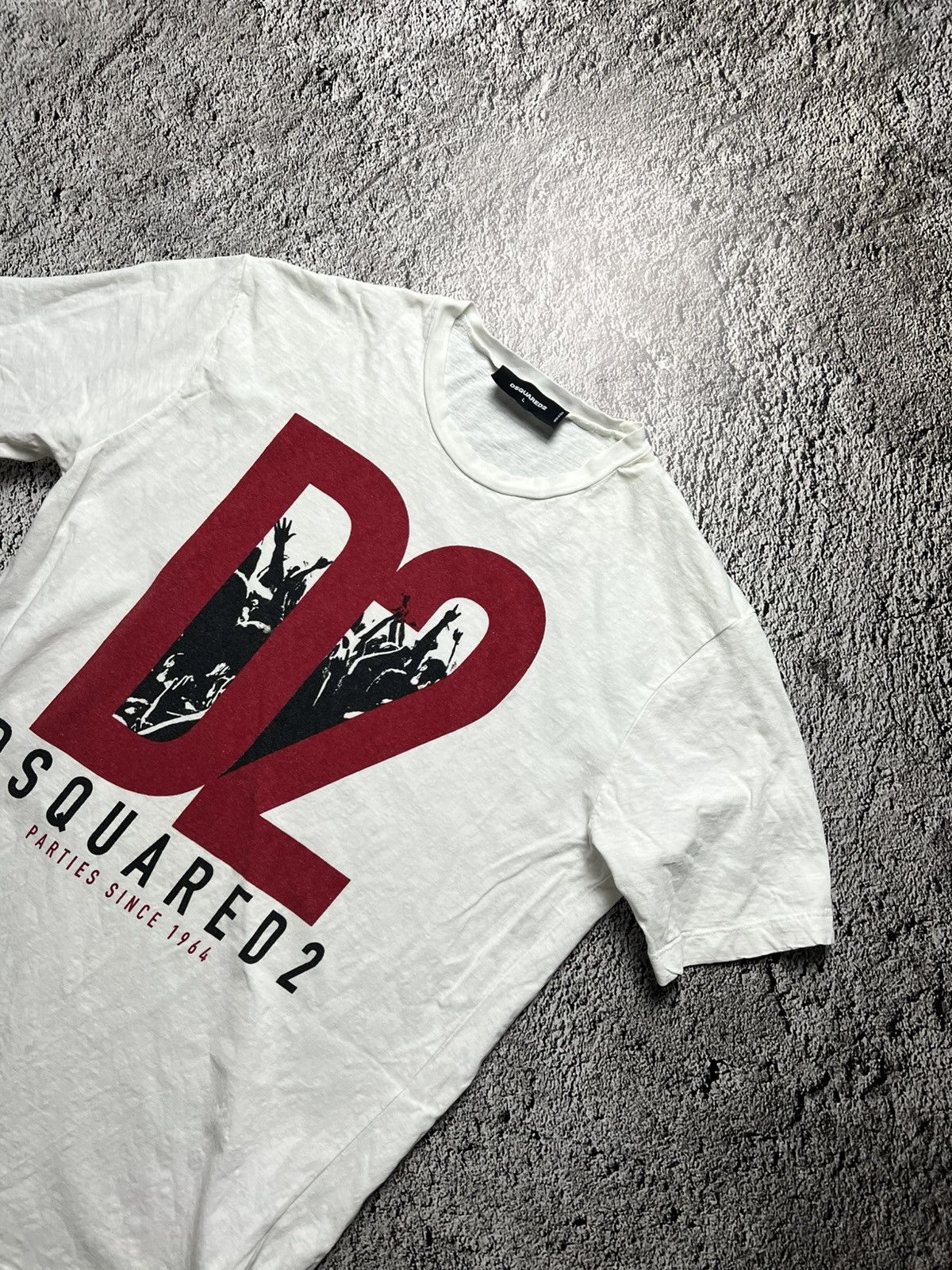 Dsquared2 Dsquared 2 big logo D2 parties since 1964 t shirt Size US L / EU 52-54 / 3 - 2 Thumbnail
