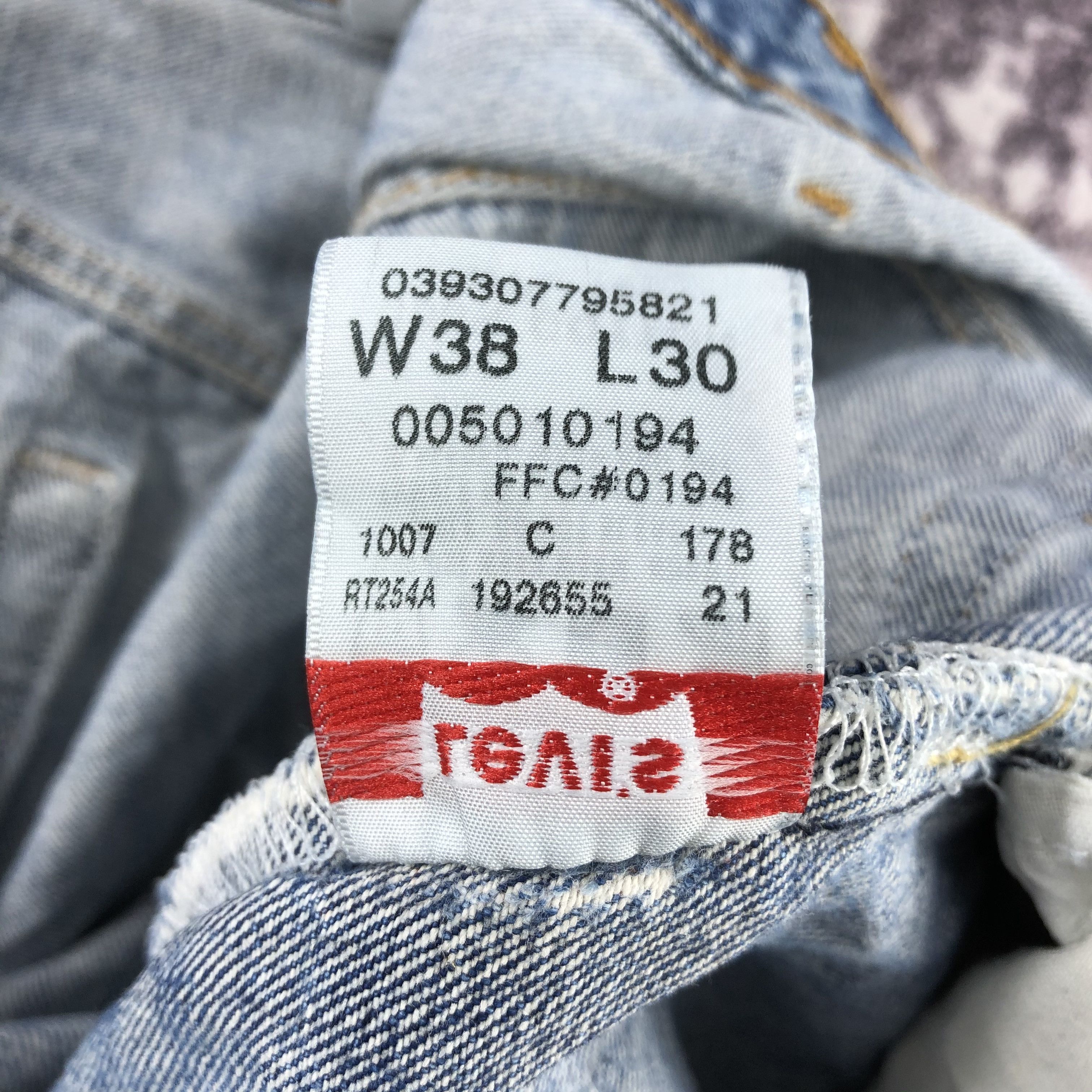 Levi's × Vintage Vintage 90s Blue Wash Levis 501 Jeans-JM2950 Size US 36 / EU 52 - 13 Thumbnail