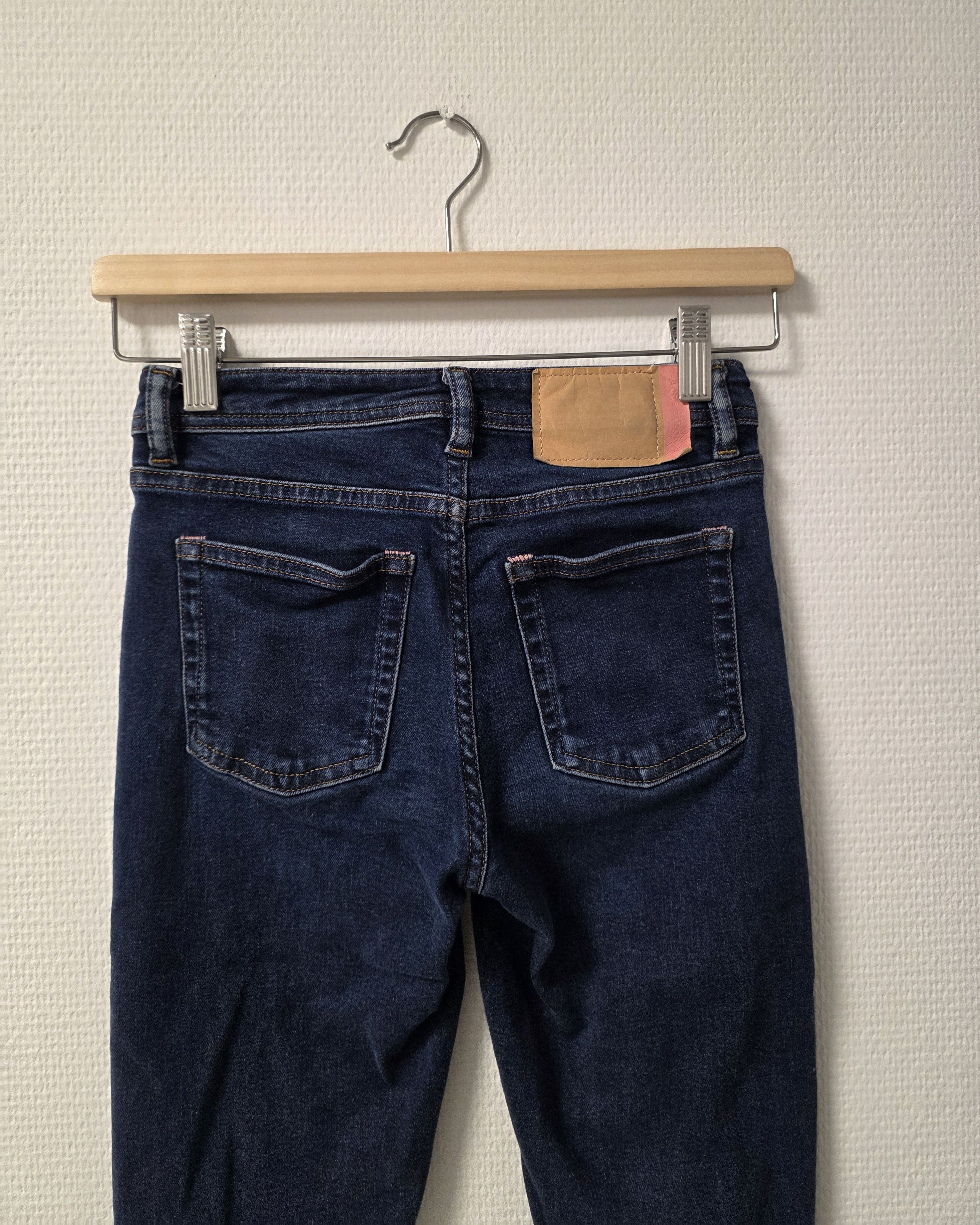 Acne Studios Acne Studios women's jeans Climb 24x32 slim fit Size 24" / US 00 / IT 34 - 2 Thumbnail