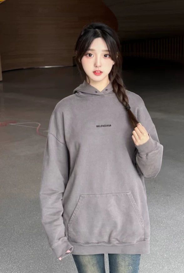 Balenciaga Balenciaga Gray front and back embroidered hoodie sweatshi Size US S / EU 44-46 / 1 - 4 Thumbnail