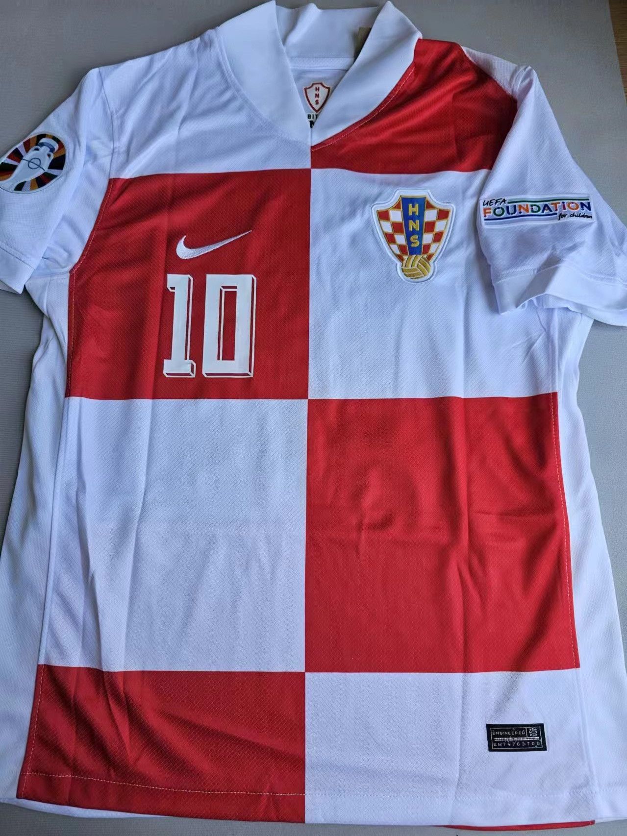 Other 2024 Euro Croatia #10 Luka Modrić Jersey Size US M / EU 48-50 / 2 - 2 Thumbnail