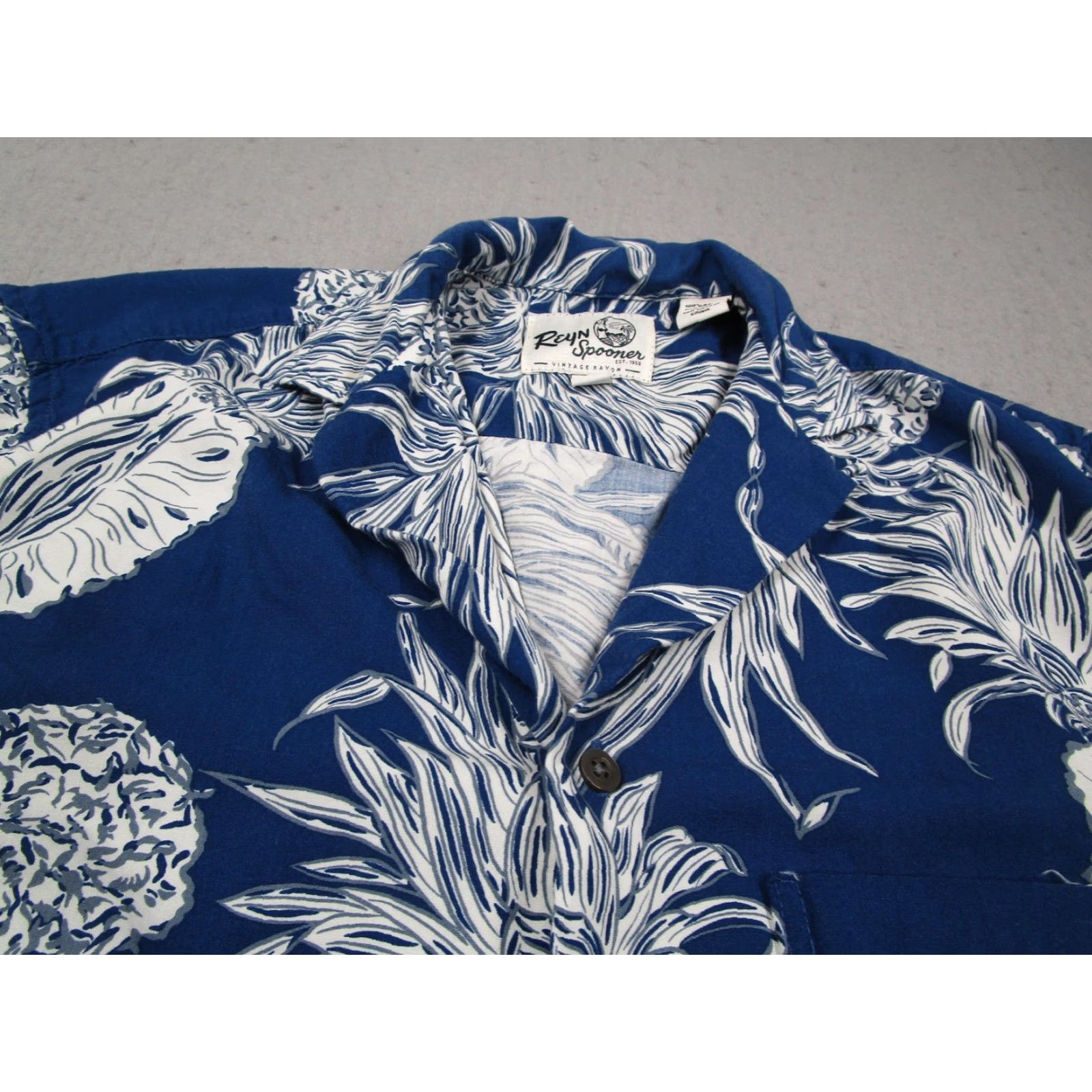 Reyn Spooner VINTAGE Reyn Spooner Shirt Mens XS Blue Pineapple Hawaiian Rayon Loop Collar Size US XS / EU 42 / 0 - 2 Thumbnail