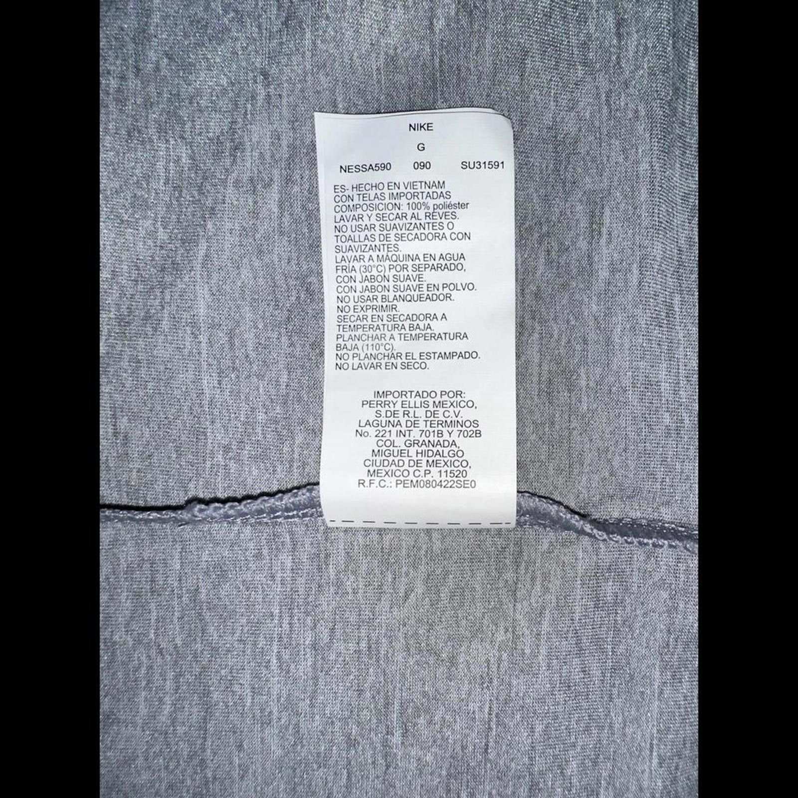 Nike Men's Heather Long Sleeve Hydroguard Swim Nike Shirt Size US L / EU 52-54 / 3 - 8 Thumbnail