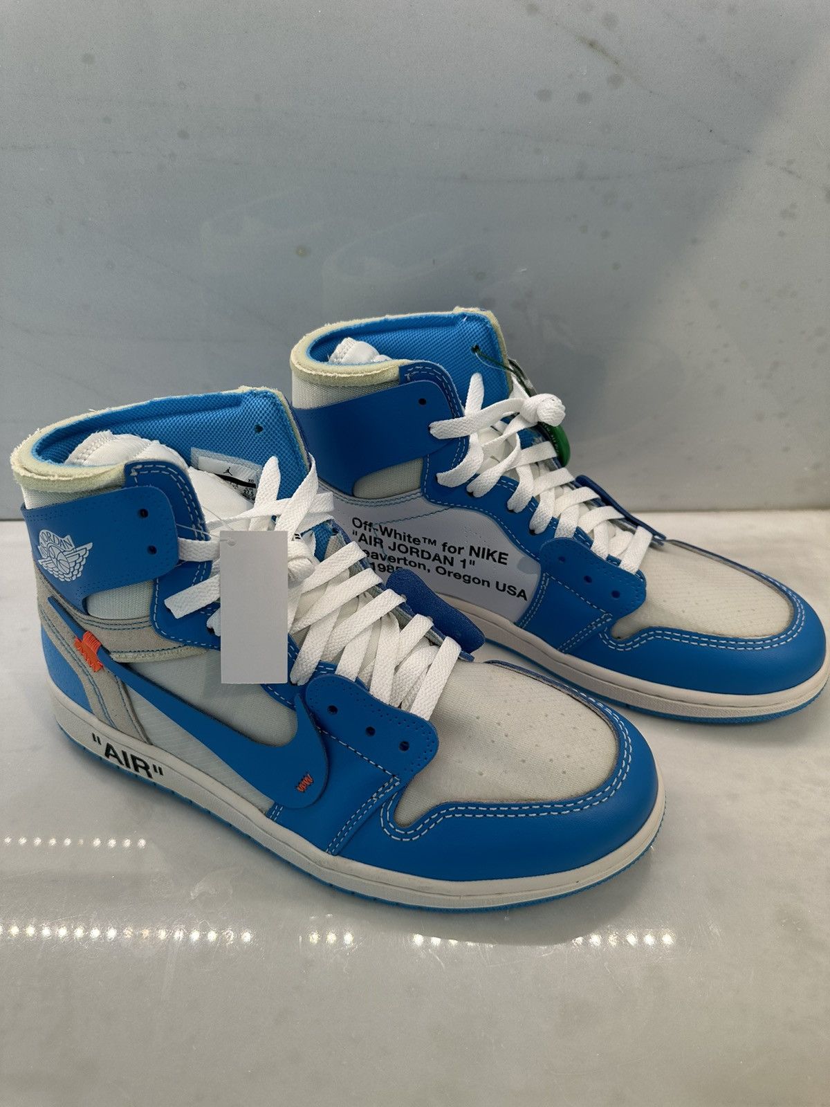 Nike Jordan 1 Off-White University Blue Size US 9.5 / EU 42-43 - 2 Thumbnail