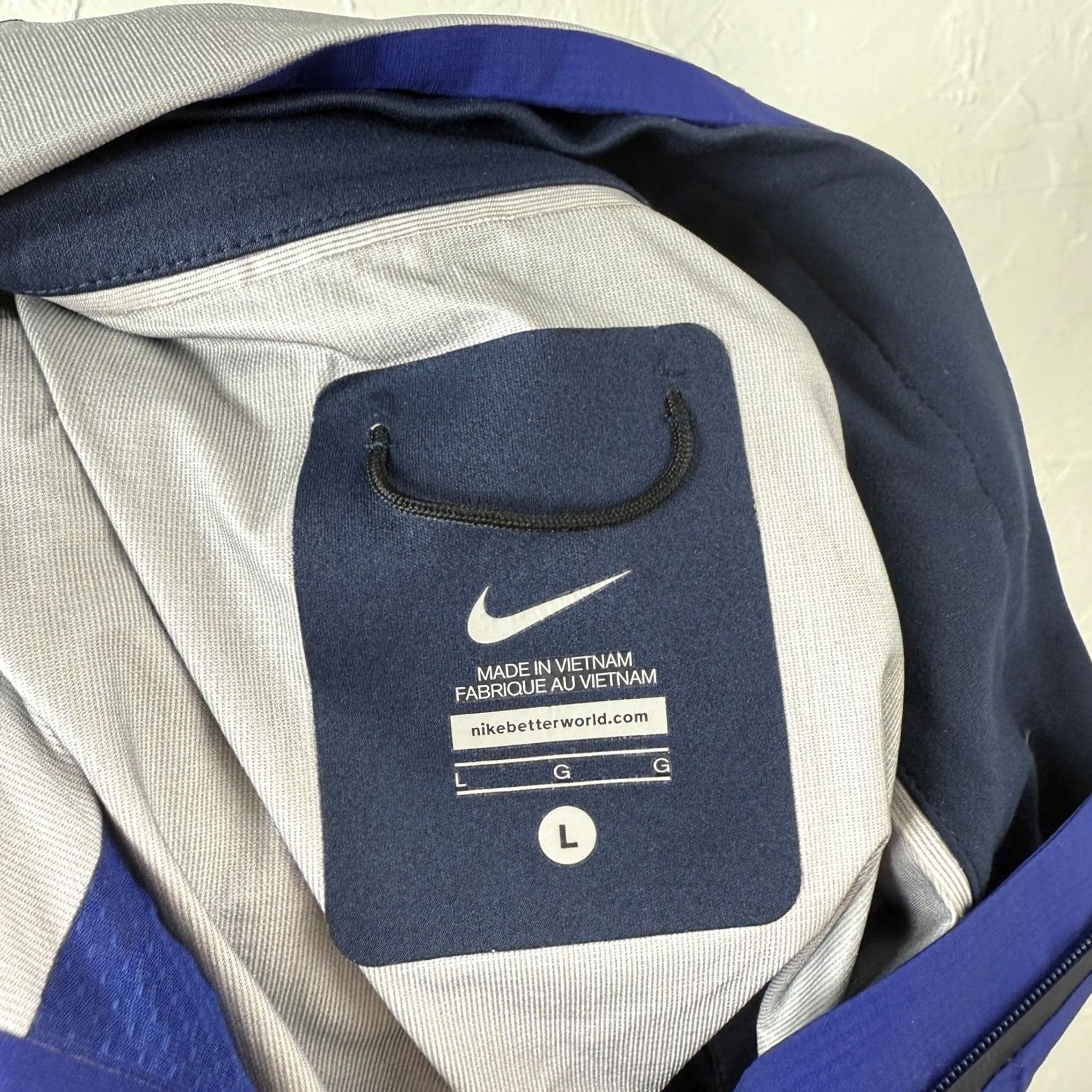 Nike Nike Jacket Mens L Blue Hyper shield Running Zip Lightweight Hooded Rain Coat P16 Size US L / EU 52-54 / 3 - 5 Thumbnail