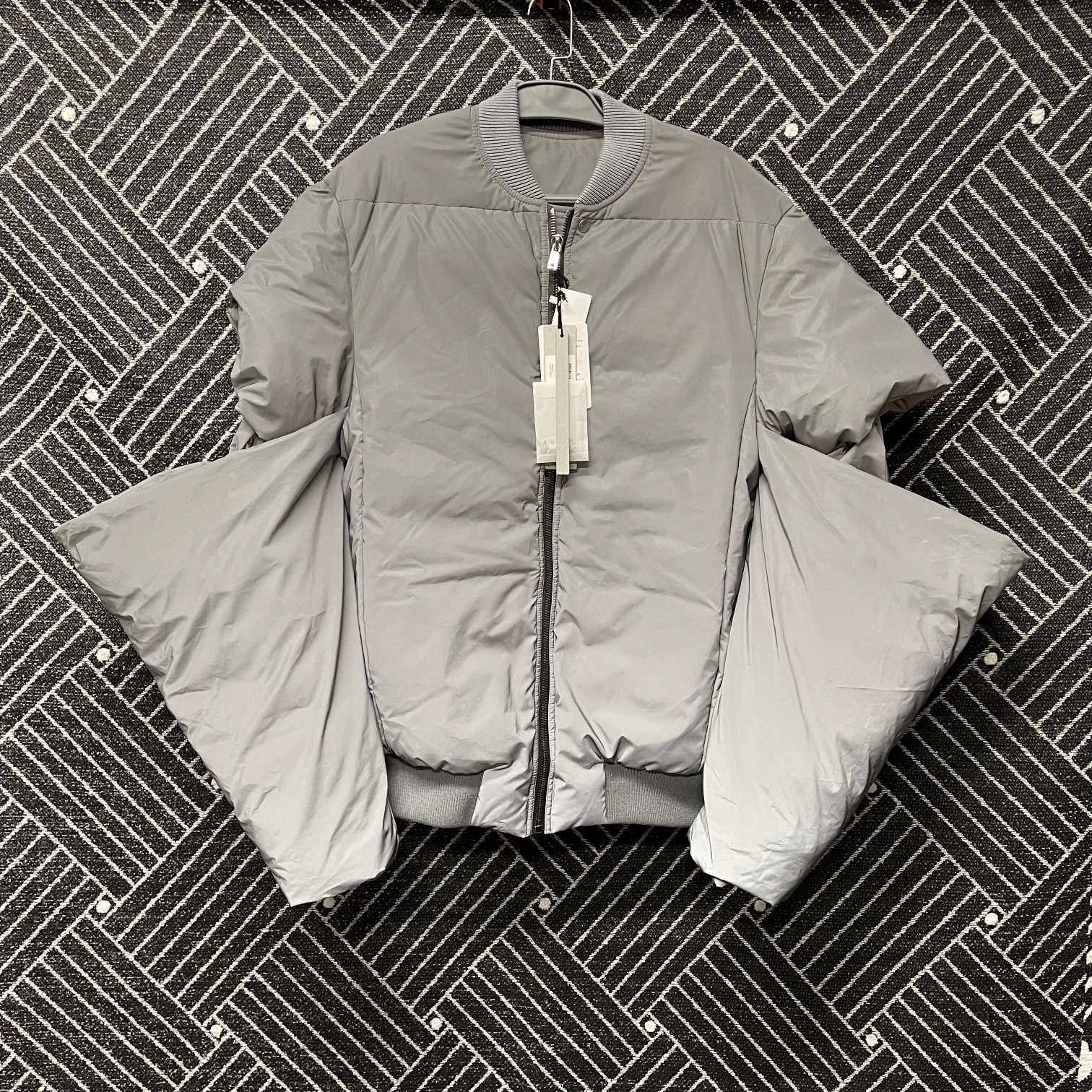 Rick Owens Rick Owens Ro Silver Muscle Puffer 48 (99 New, Sleeve Flaw) Size US M / EU 48-50 / 2 - 1 Thumbnail