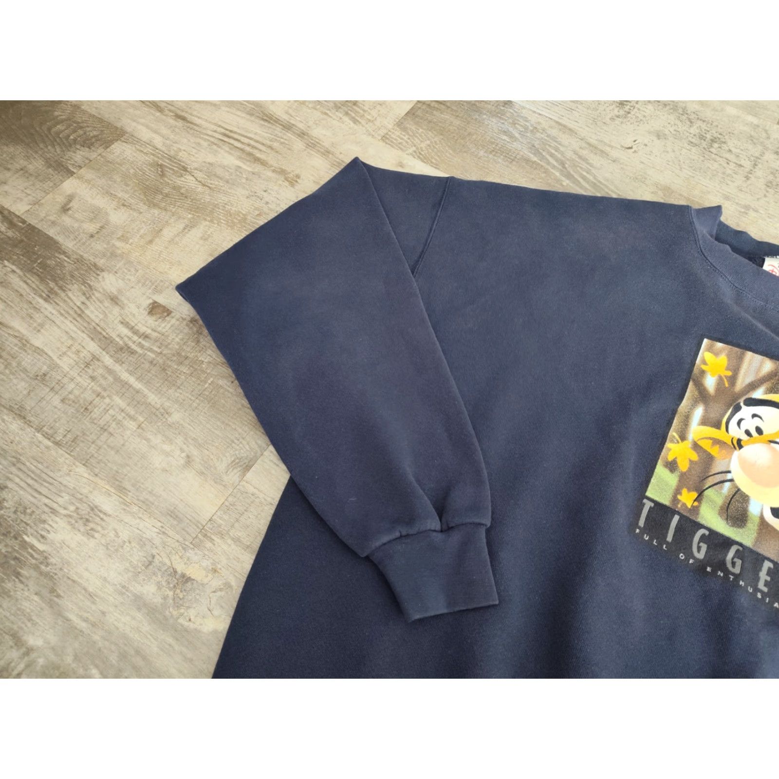 Disney Vintage Disney Store Crewneck Sweatshirt Tigger Navy Blue USA Made Size XXL 2XL Size US XXL / EU 58 / 5 - 4 Thumbnail