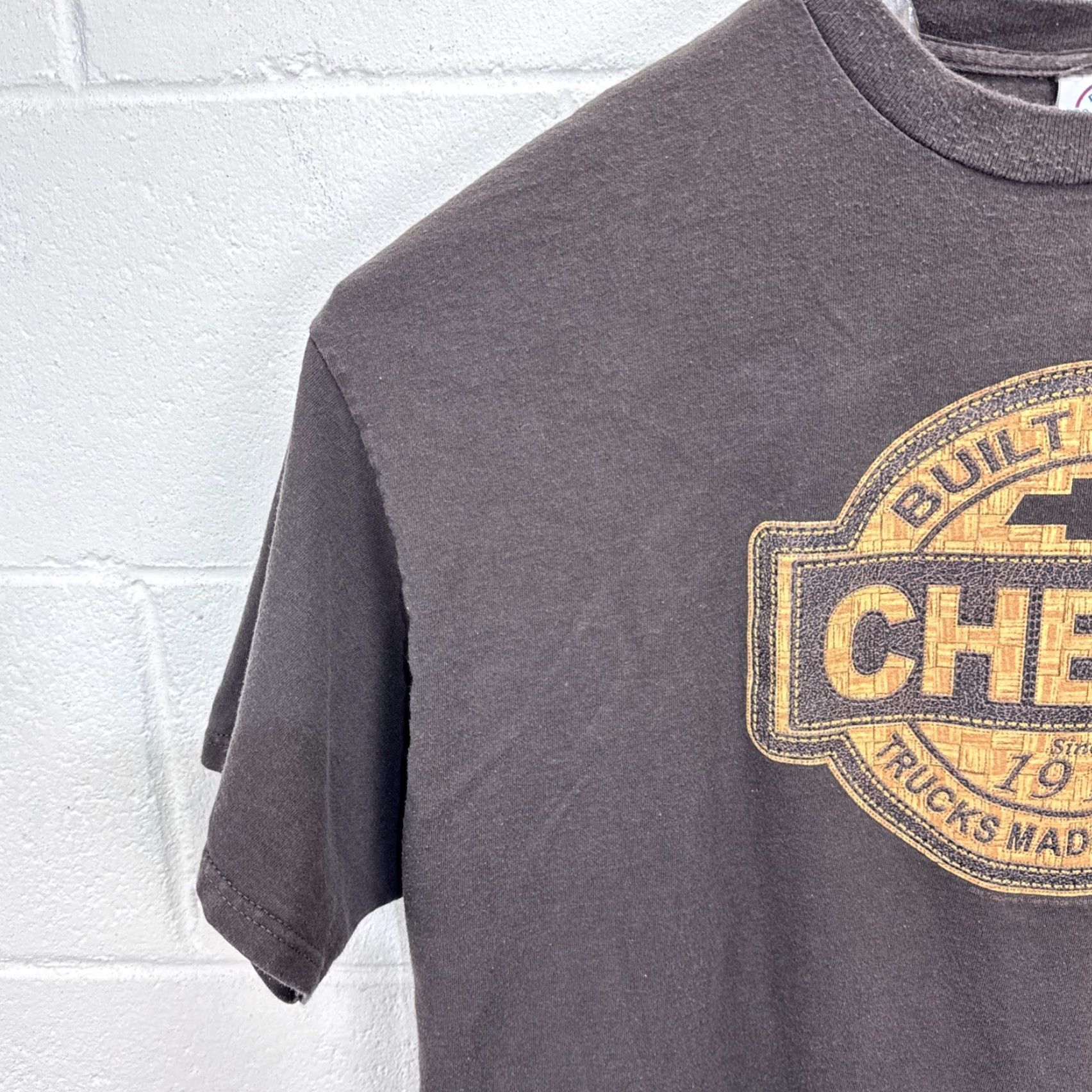 Delta VINTAGE Chevrolet T-Shirt Men 2XL Crew Neck Short Sleeve Brown Logo Retro 90s Size US XXL / EU 58 / 5 - 5 Thumbnail