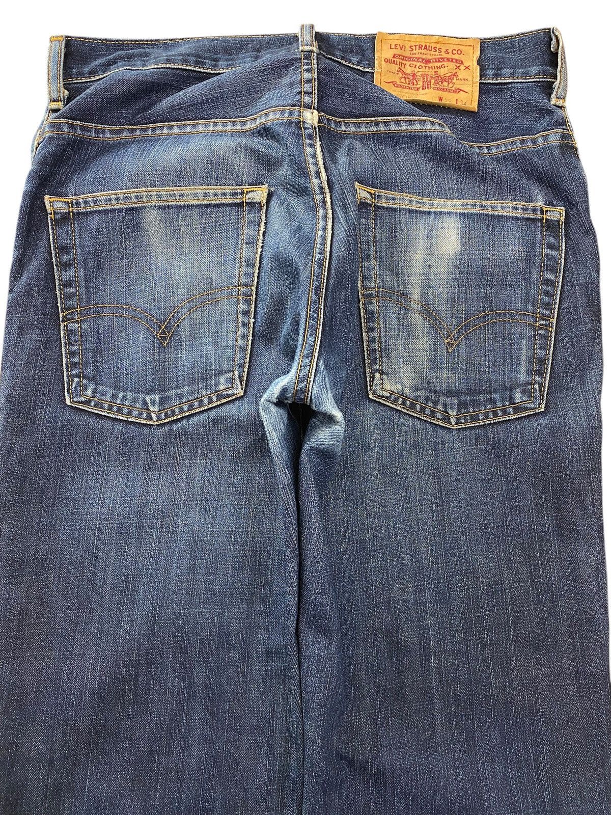 Levi's Levi’s Blue Wash Whiskered Style Straight Leg Jeans Size US 30 / EU 46 - 4 Thumbnail