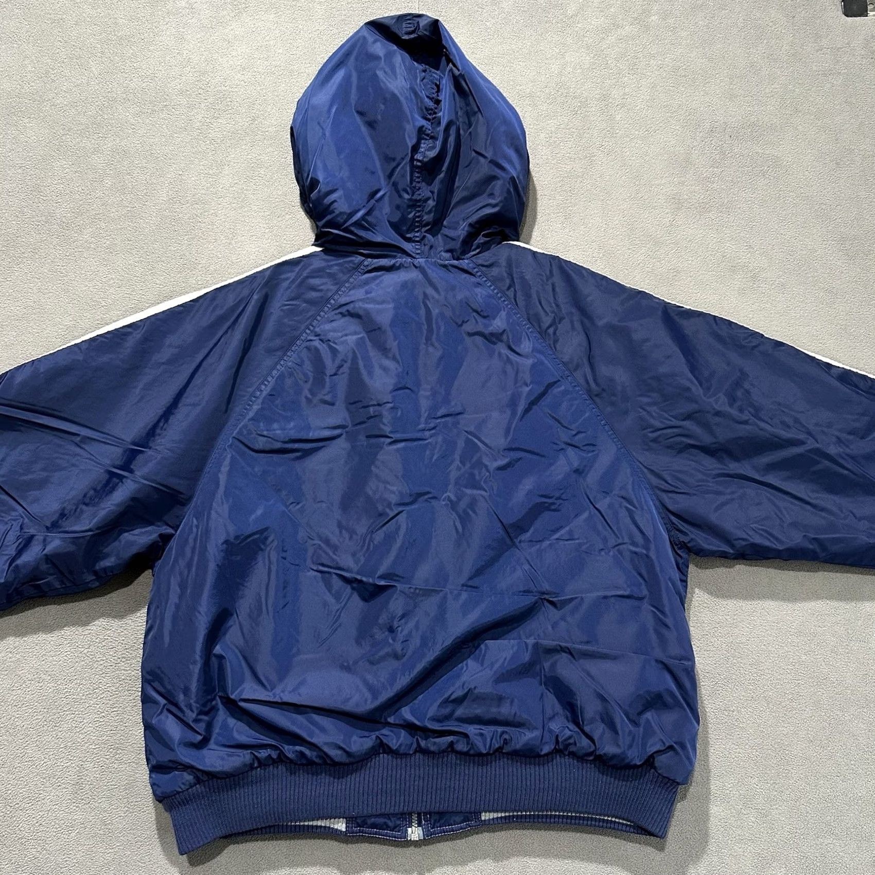 Adidas VINTAGE adidas Windbreaker Jacket Men M Blue Hooded Full Zip Reversible 90s Striped Size US M / EU 48-50 / 2 - 2 Thumbnail