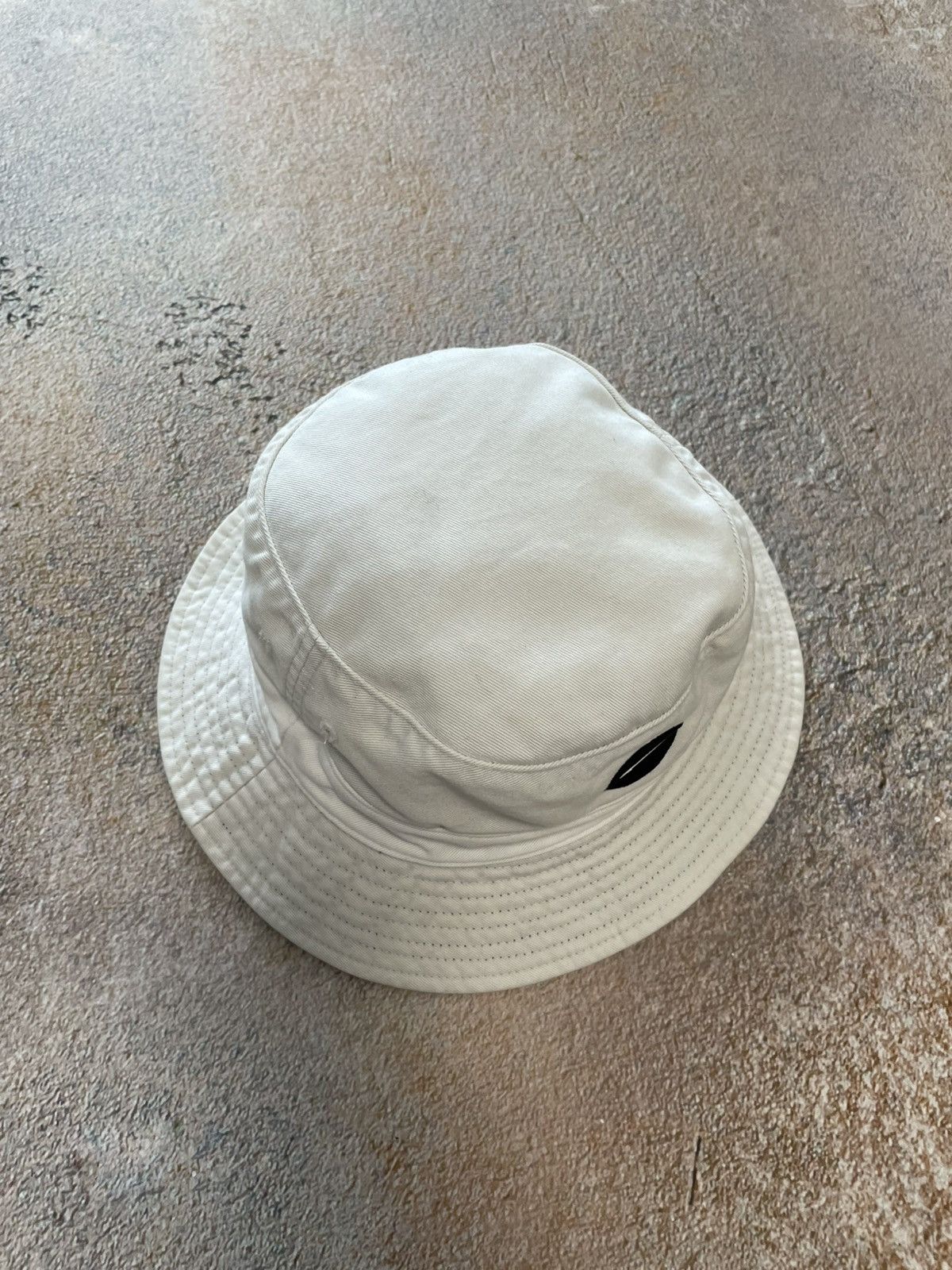 Nike Vintage Nike Bucket Hat Center Swoosh Size ONE SIZE - 5 Thumbnail