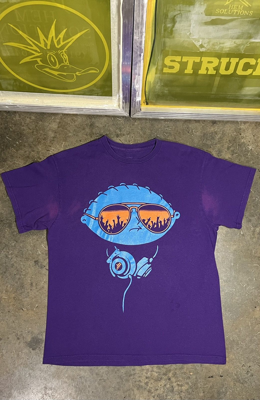 Other Vintage Dj Stewie Tshirt Size US M / EU 48-50 / 2 - 1 Thumbnail