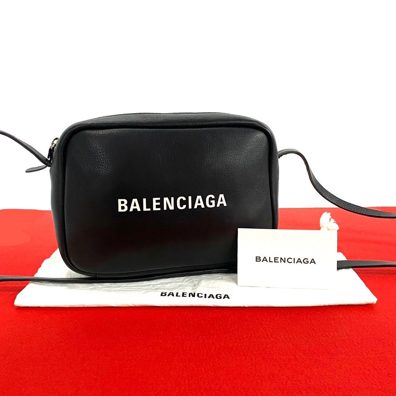 Balenciaga Balenciaga Everyday Leather Shoulder Bag Leather Shoulder Bag in Black, Women's