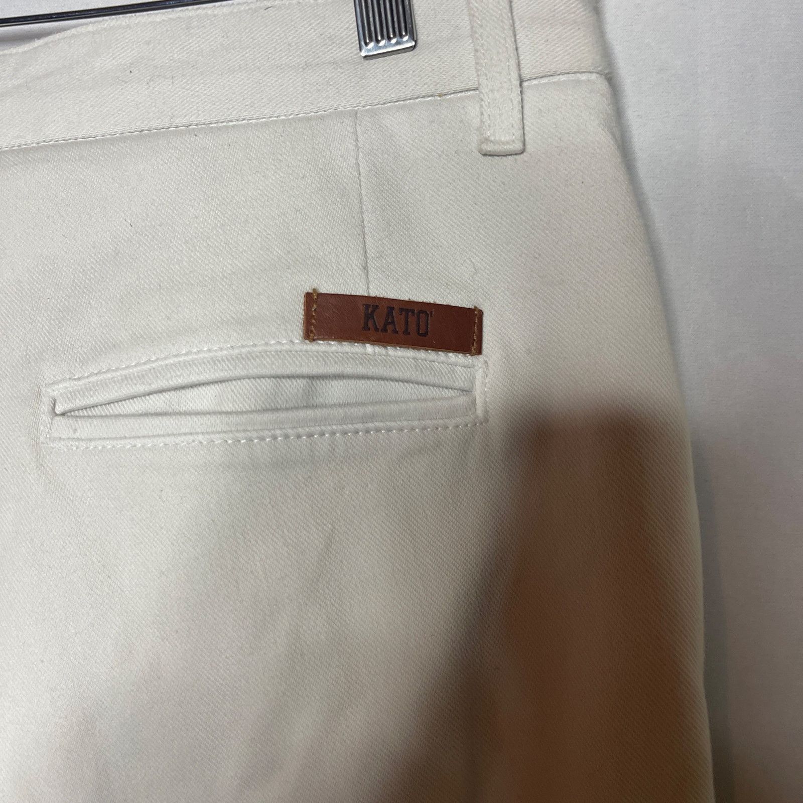 Hiroshi Kato Hiroshi Kato Denit Slim Fit Stretch Chino Pants cream 30x32 Size US 30 / EU 46 - 5 Thumbnail