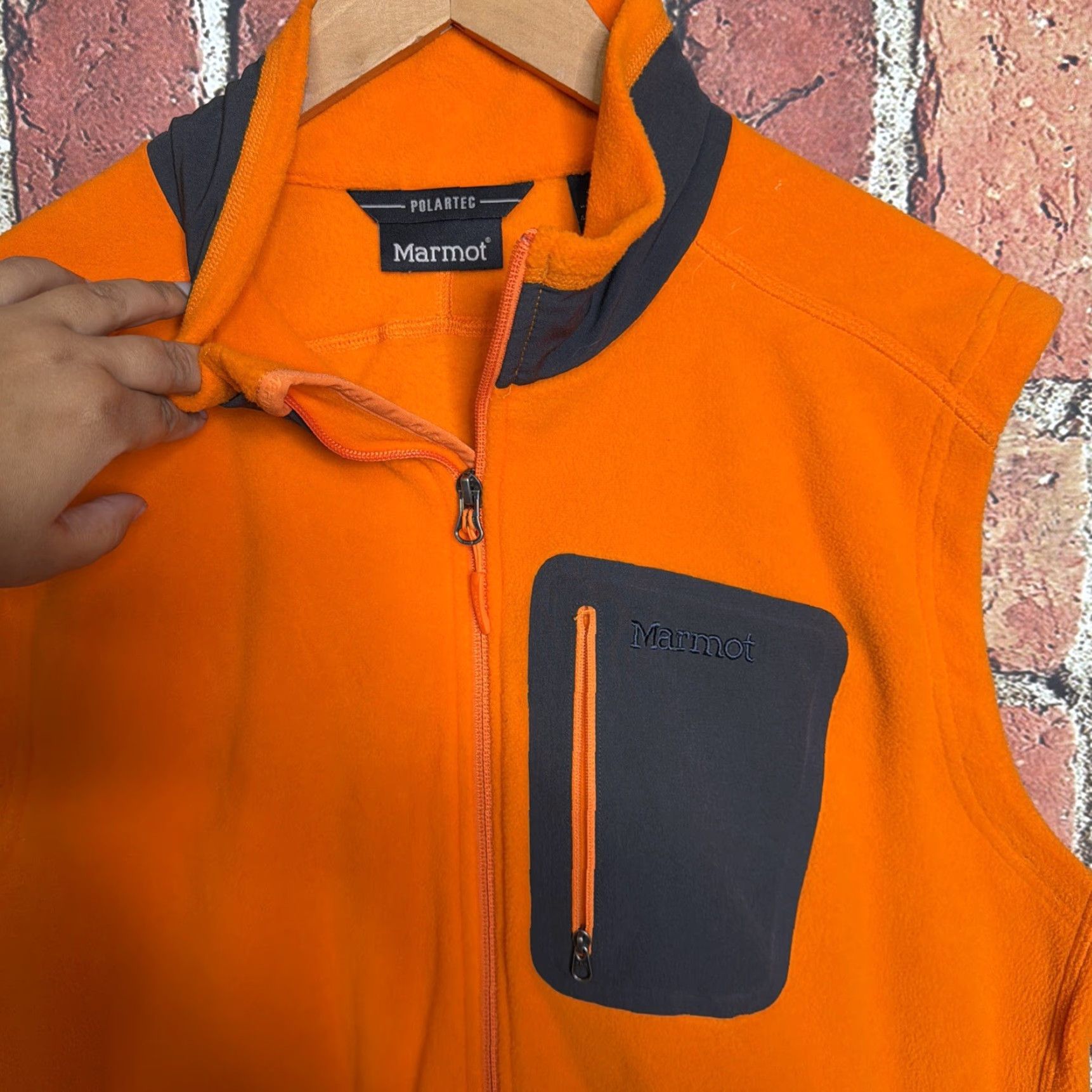 Marmot Marmot Vest Mens XL Neon Orange Polartec Fleece Full Zip Hiking Outdoor Gorpcore Vest Size US XL / EU 56 / 4 - 2 Thumbnail