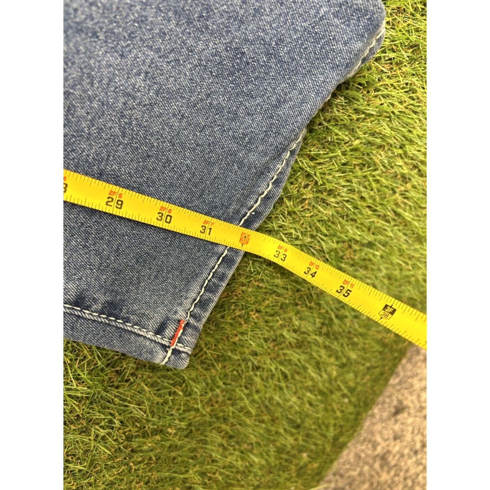 True Religion True Religion Jeans Mens 34x32 Billy Relaxed Bootcut Denim 700519 NWT Blue Leather Logo Pocket Zipper 5-Pocket Casual Classic Regular Mens Jeans Size US 34 / EU 50 - 7 Thumbnail