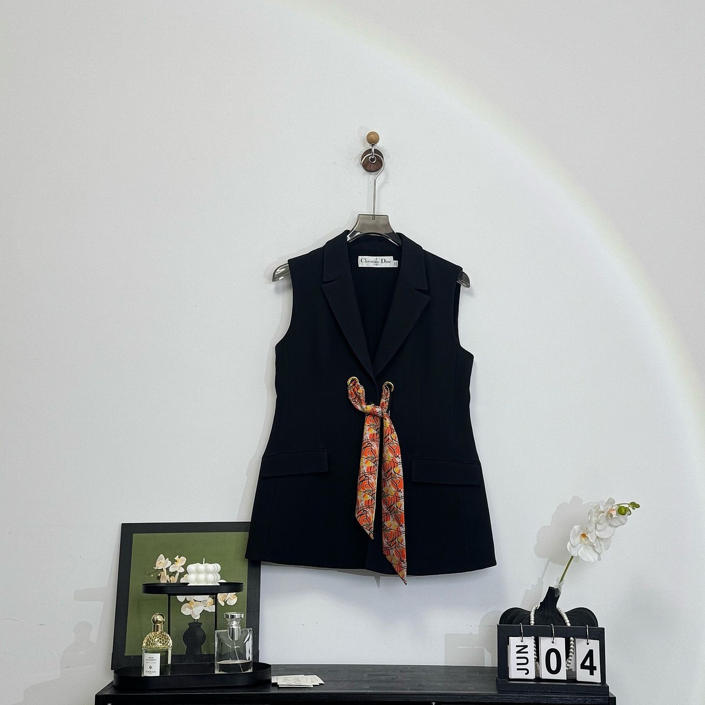 Dior Dior Silk Scarf Accent Wool Vest Size 40 Size M / US 6-8 / IT 42-44 - 1 Thumbnail
