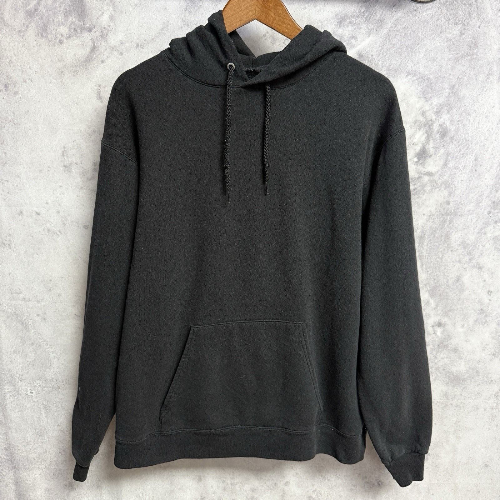 Vintage Vintage Black Blank Hoodie Sweatshirt Mens Small 20x24.5 Ska Size US S / EU 44-46 / 1 - 1 Thumbnail