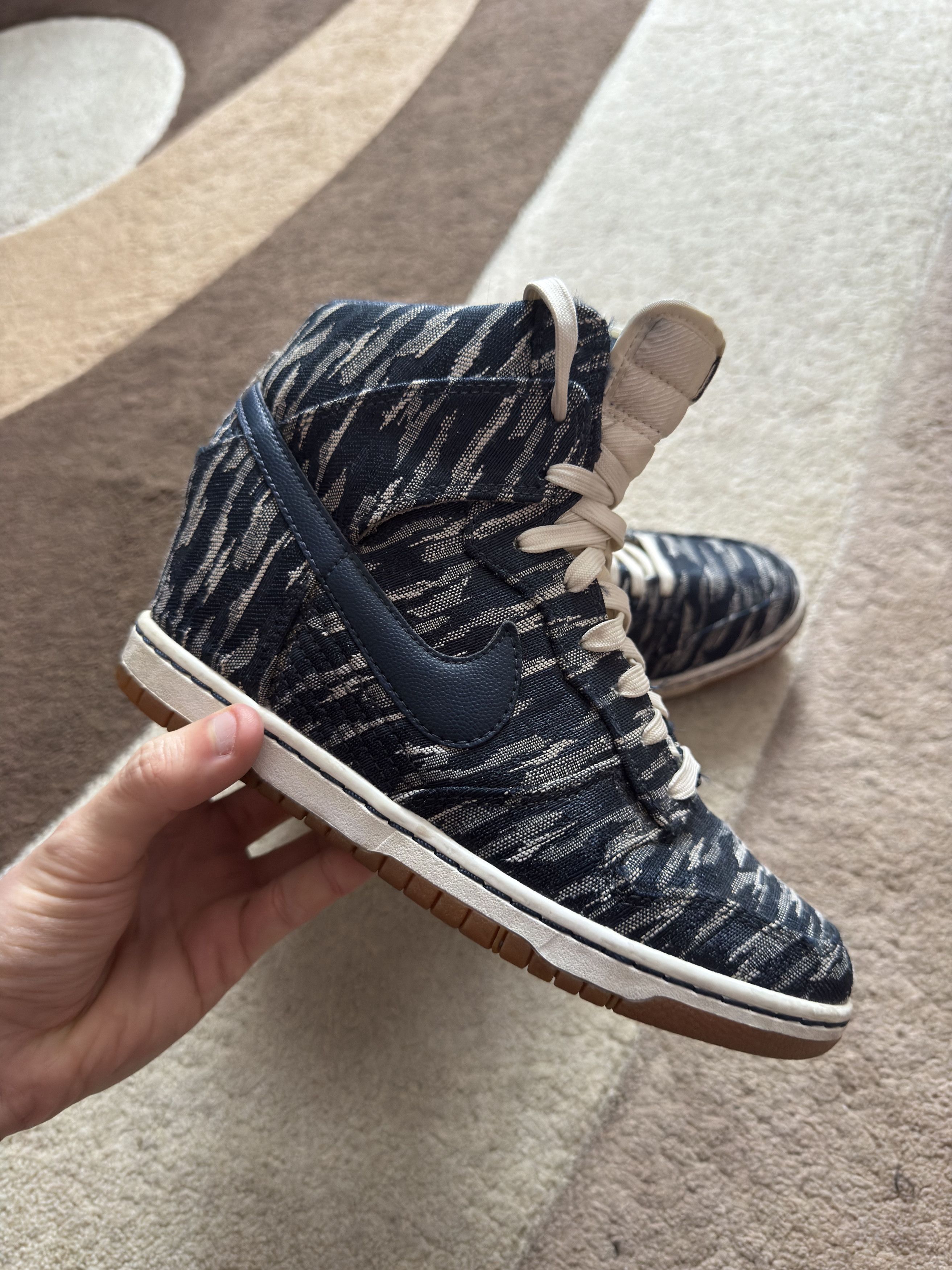 Nike Platform Nike Womens Dunk Hi Shoes Wedge Style Y2k Navy Size US 8 / IT 38 - 1 Thumbnail