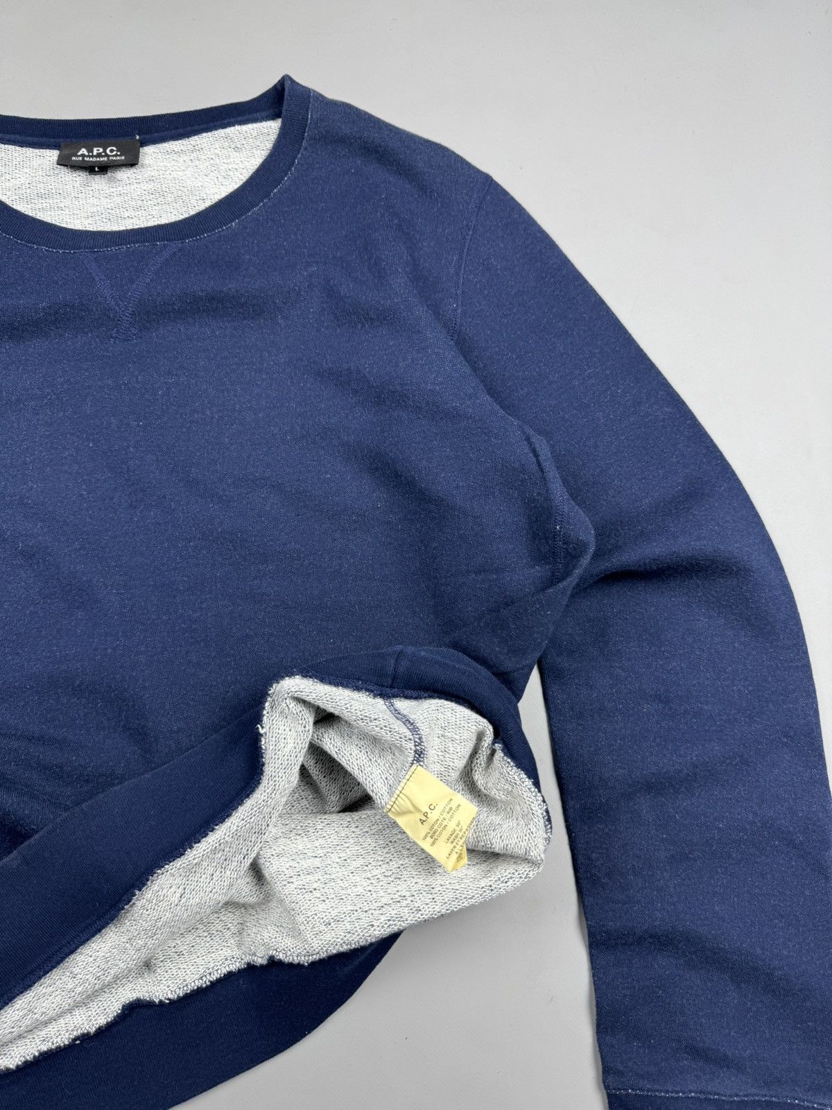 A.P.C. A.P.C. Navy sweatshirt size L made in romania Size US L / EU 52-54 / 3 - 5 Thumbnail