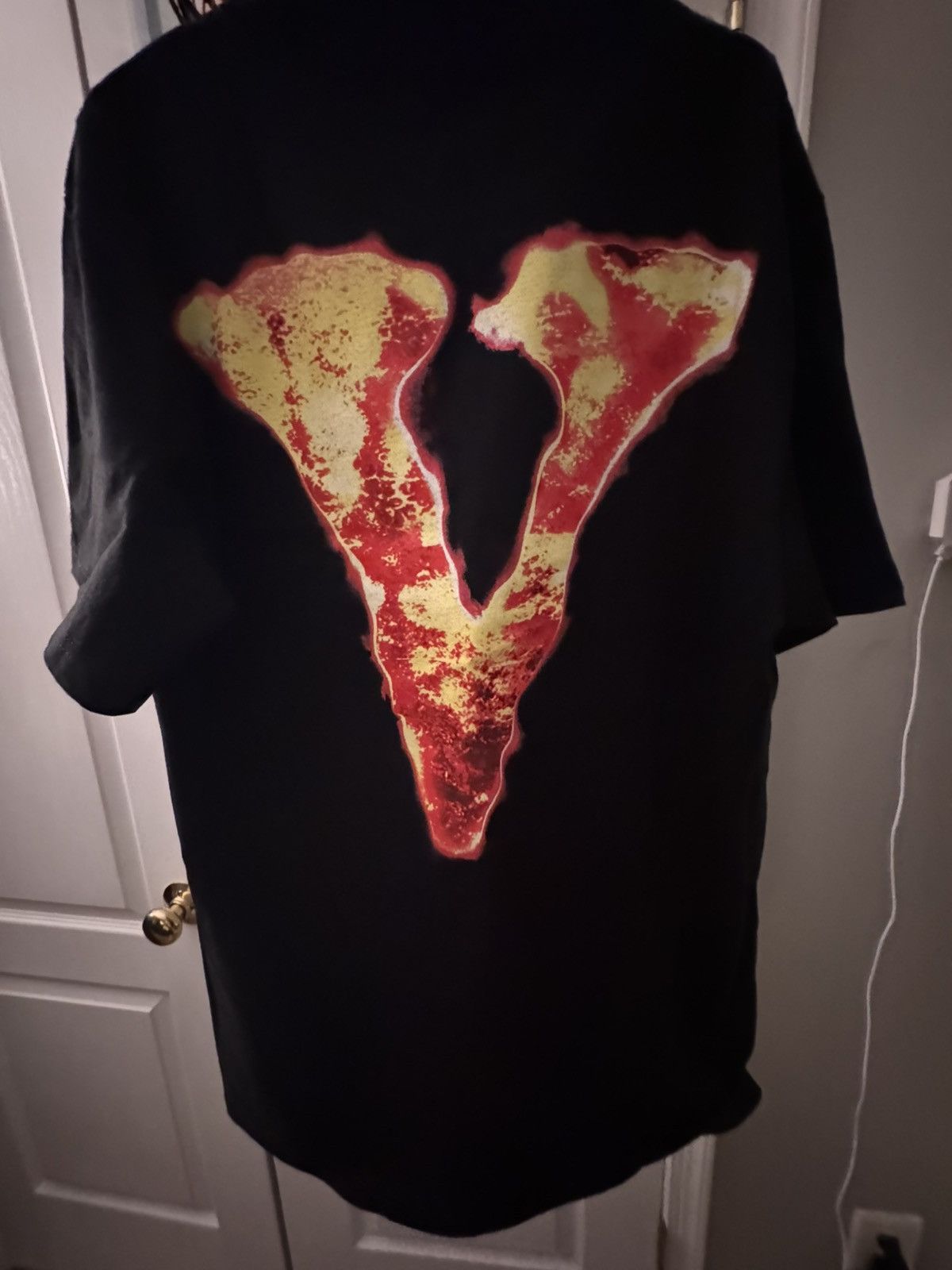 Vlone Vlone “Fighting Demons” Tee Size US M / EU 48-50 / 2 - 2 Thumbnail