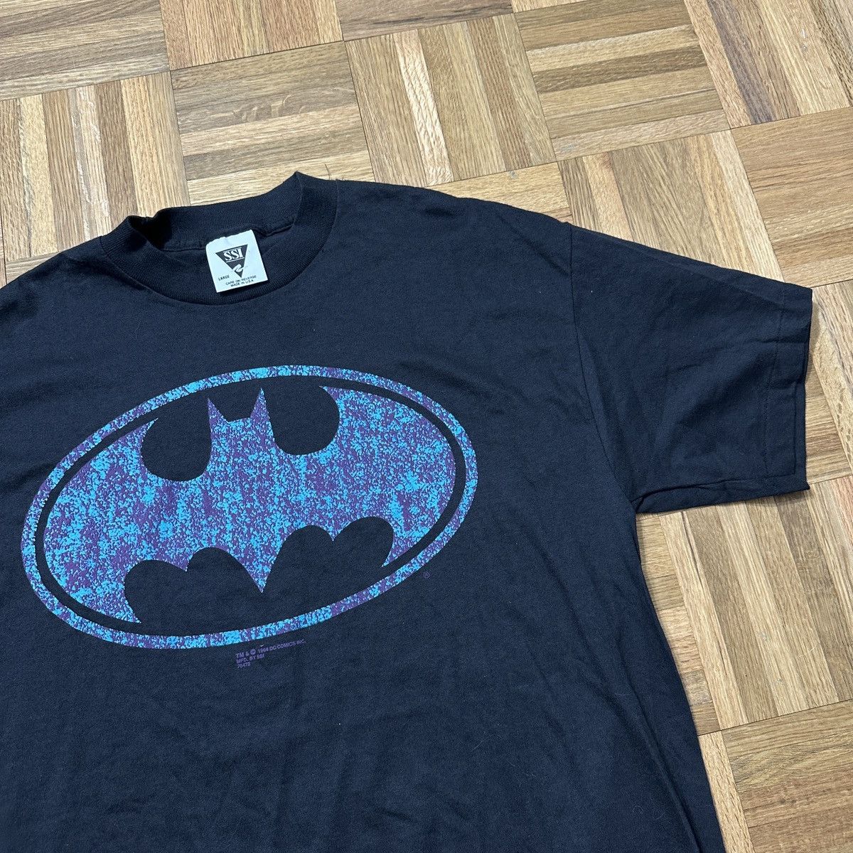 DC Comics Vintage Batman tee Size US L / EU 52-54 / 3 - 3 Thumbnail
