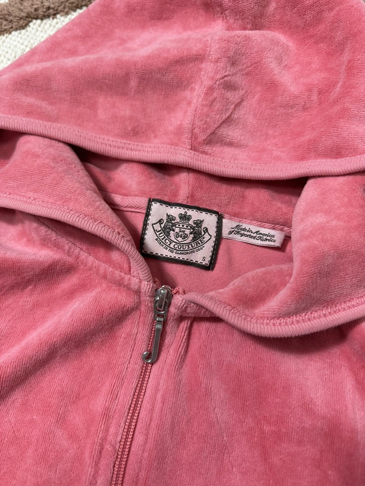 Juicy Couture VINTAGE JUICY COUTURE 2000s VELOUR ZIP HOODIE Size S / US 4 / IT 40 - 4 Thumbnail