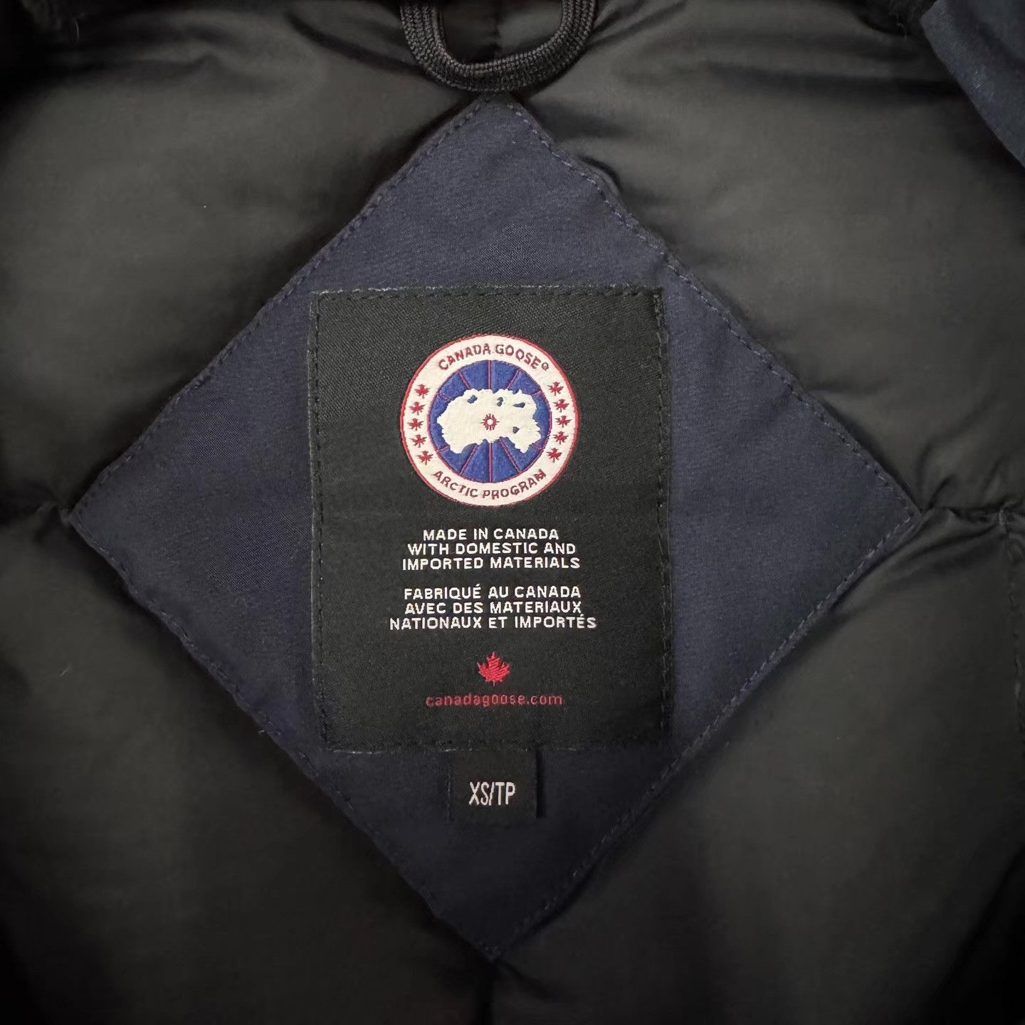 Canada Goose Canada Goose Victoria Series Navy Blue Down Jacket Q10 Size US XS / EU 42 / 0 - 5 Thumbnail
