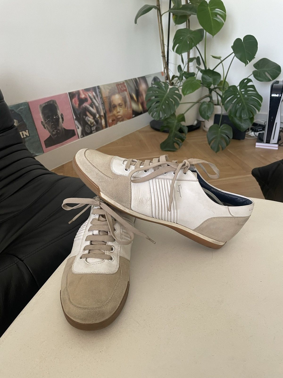 Salvatore Ferragamo Vintage Salvatore Ferragamo Shoes Beige White Leather Rare Size US 10 / EU 43 - 1 Thumbnail