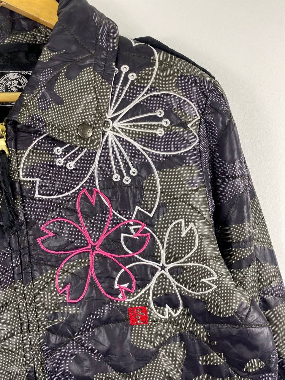 Japanese Brand japanese brands sukajan jacket sakura embroided nice design Size US XL / EU 56 / 4 - 3 Thumbnail