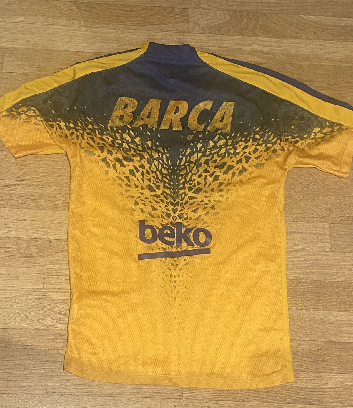 Nike Barca 15/16 Training Jersey Size US S / EU 44-46 / 1 - 2 Thumbnail
