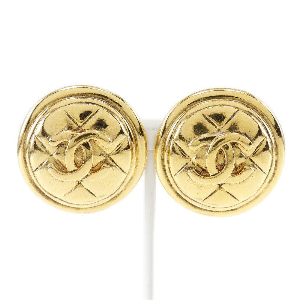 Chanel Matelassé earring