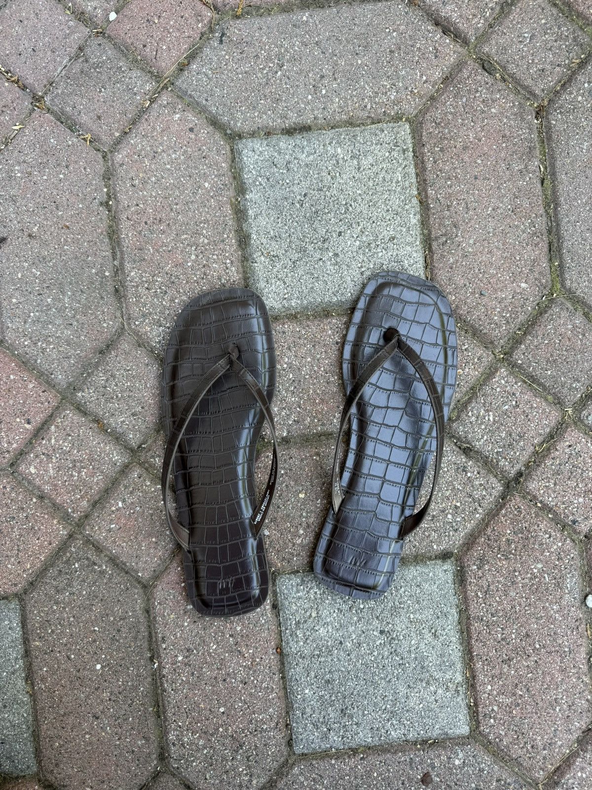 alligator leather thong sandals