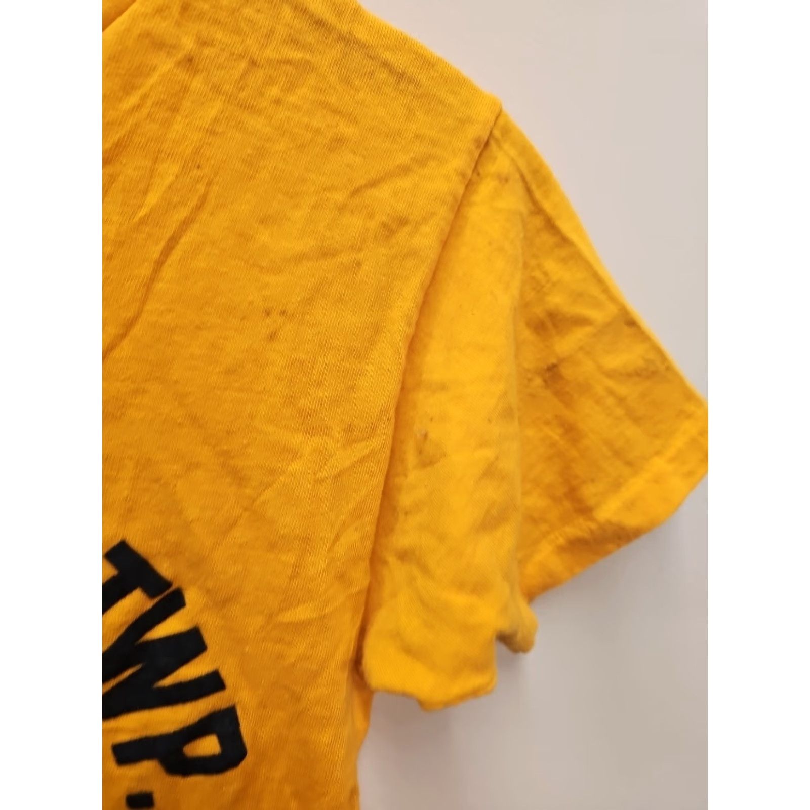 Champion VINTAGE Champion Running Man T-Shirt Mens Small Yellow USA 1950s 60s Small Hole Cotton Short Sleeve Size US S / EU 44-46 / 1 - 4 Thumbnail
