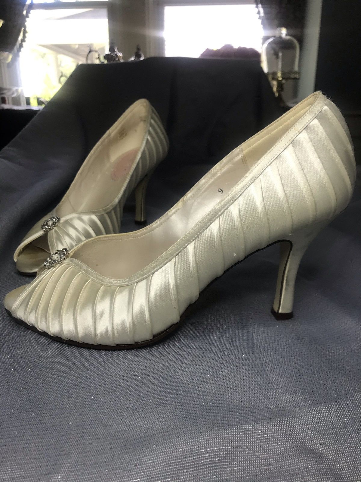 Pink Ivory Satin Peep Toe Bridal Pumps with Rhinestone and Pearl Detail Sz 9 Size US 9 / IT 39 - 5 Thumbnail