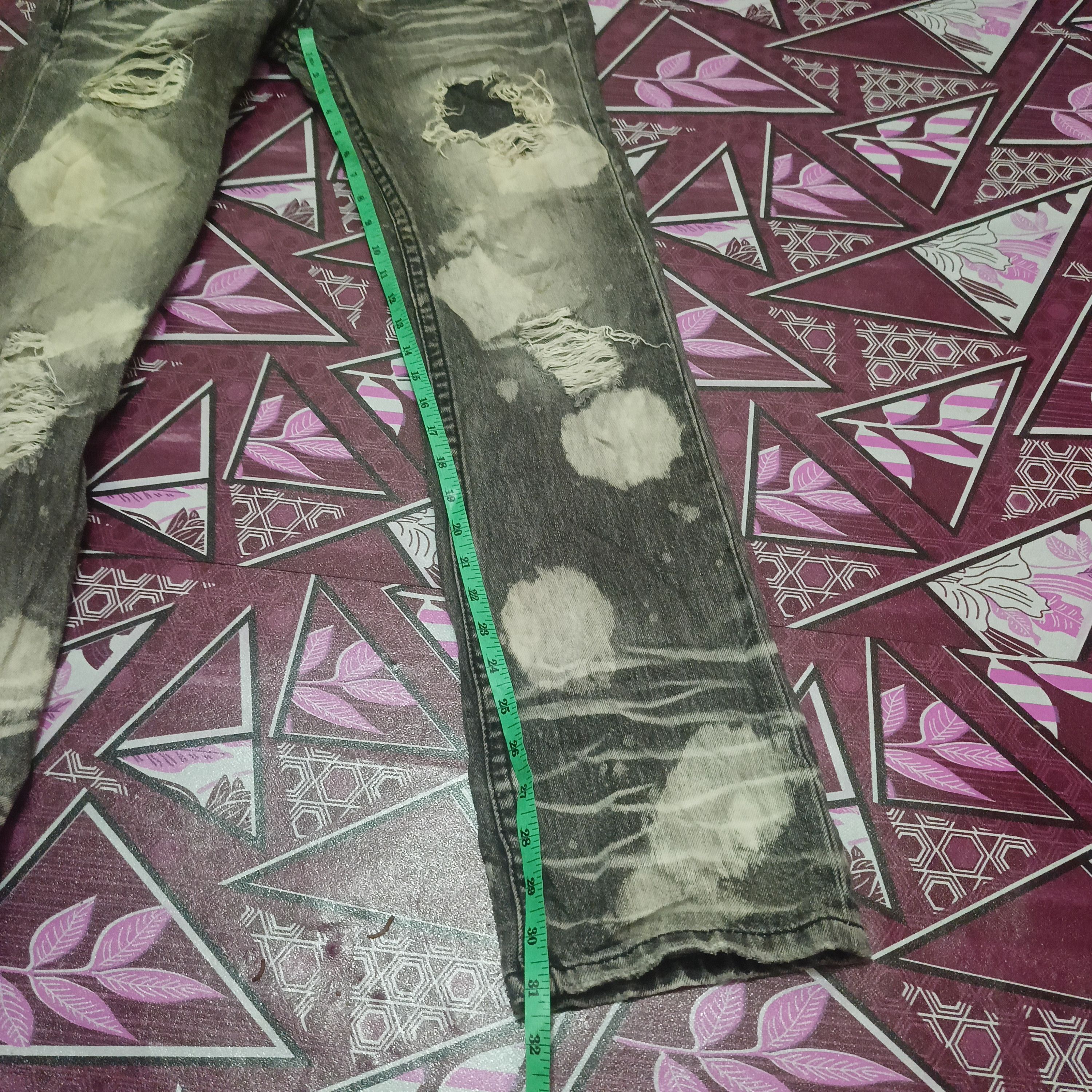 Lip Service Sick 90s Lip Service Polkadot Flared design distressed jeans Size US 32 / EU 48 - 22 Thumbnail
