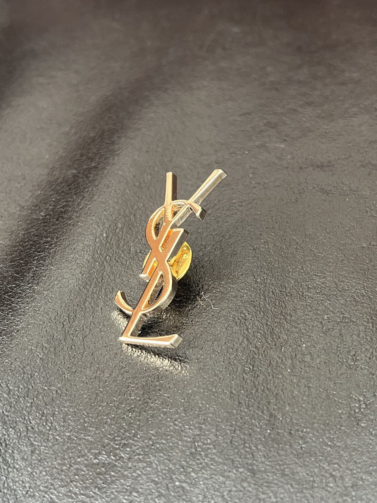 Yves Saint Laurent Yves Saint Laurent pin Size ONE SIZE - 2 Thumbnail