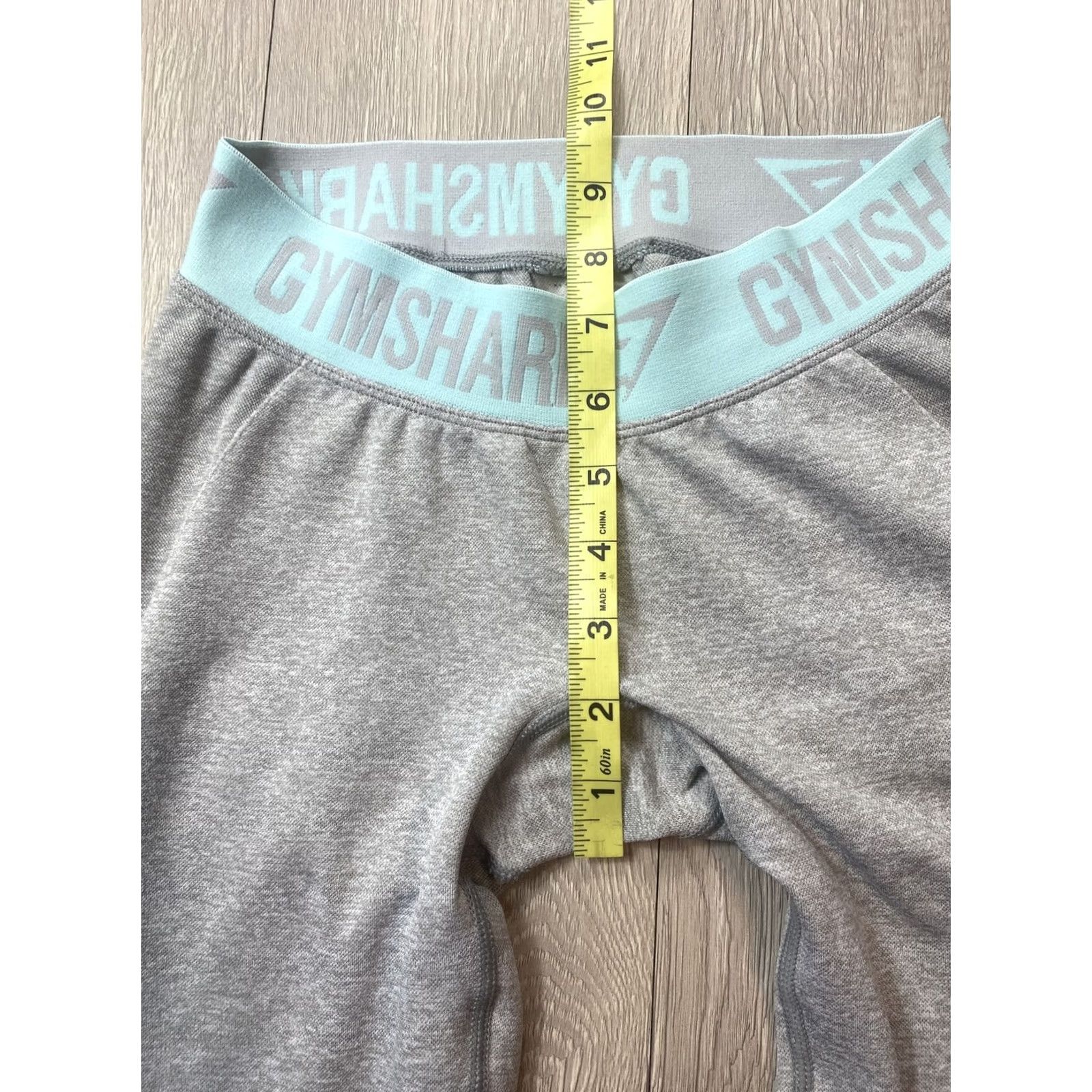 Gymshark VINTAGE Gymshark Leggings Womens XS Gray 28” Inseam 28” Elastic Waist Ankle Skinny Athletic Yoga Size 26" / US 2 / IT 38 - 4 Thumbnail