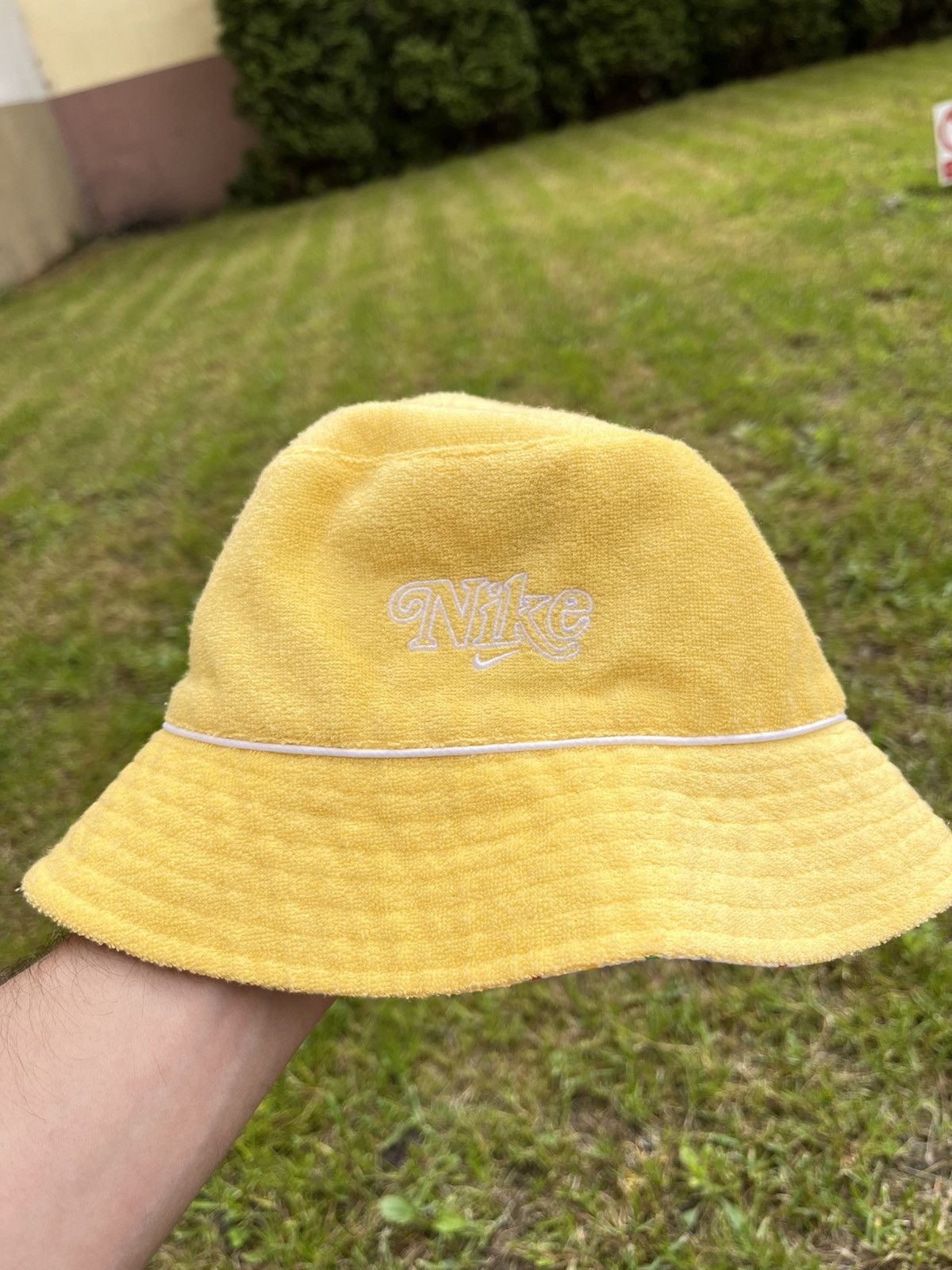 Nike Nike Reversible Terry Cloth Striped Bucket Hat Size ONE SIZE - 6 Thumbnail